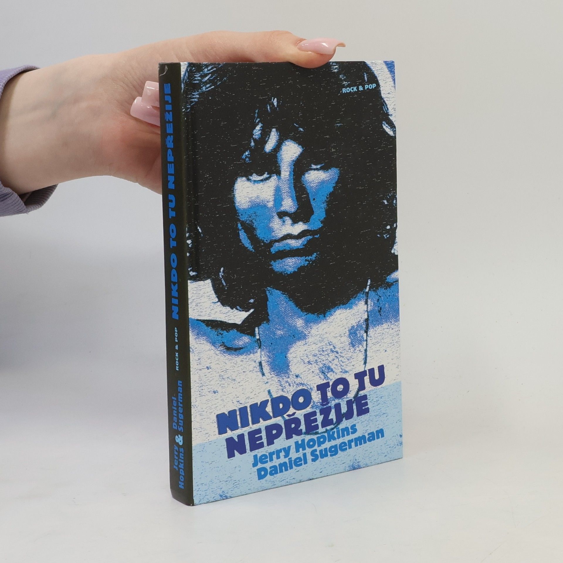 Jerry Hopkins Nikdo to tu nepřežije