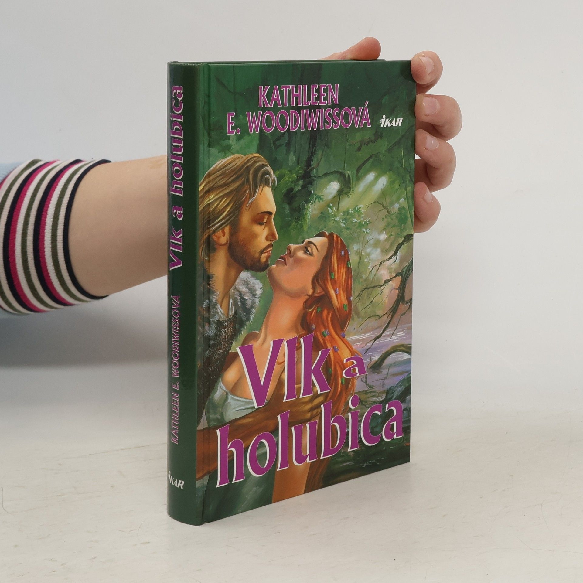 Vlk a holubica