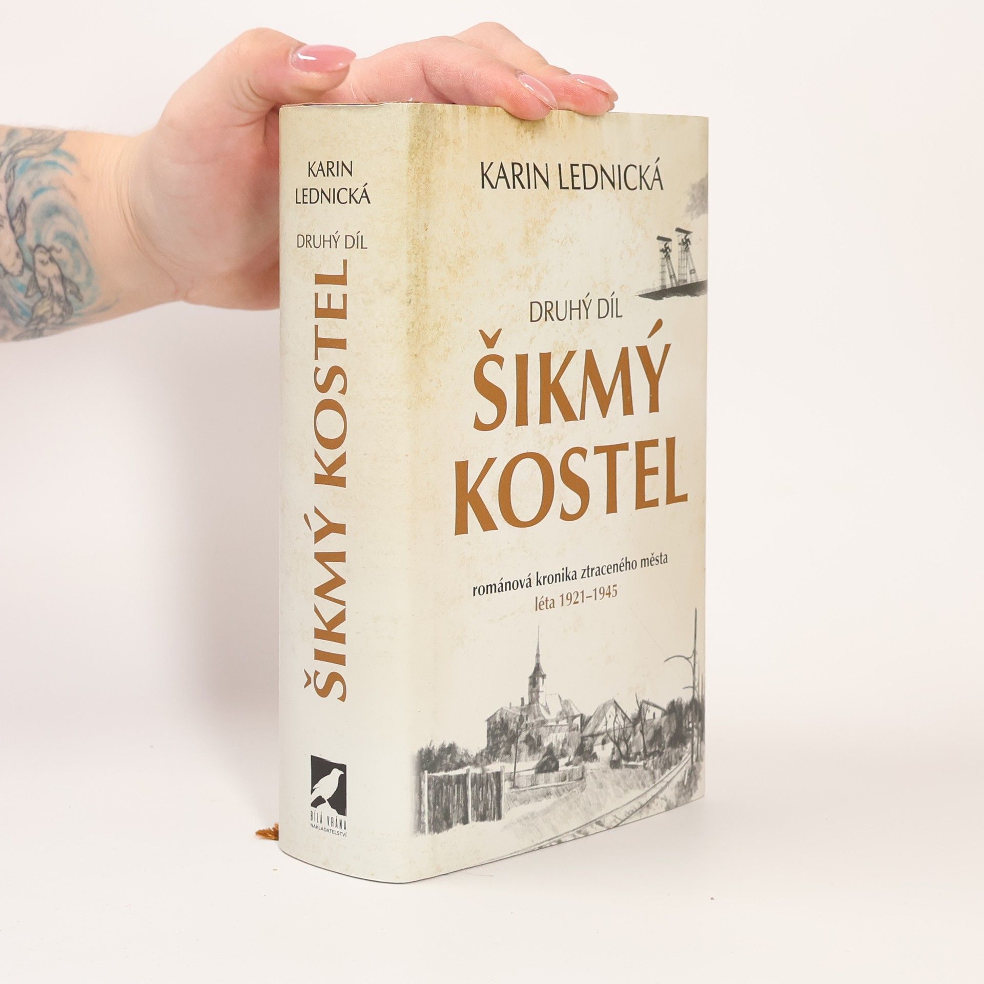 Karin Lednická Šikmý kostel 2