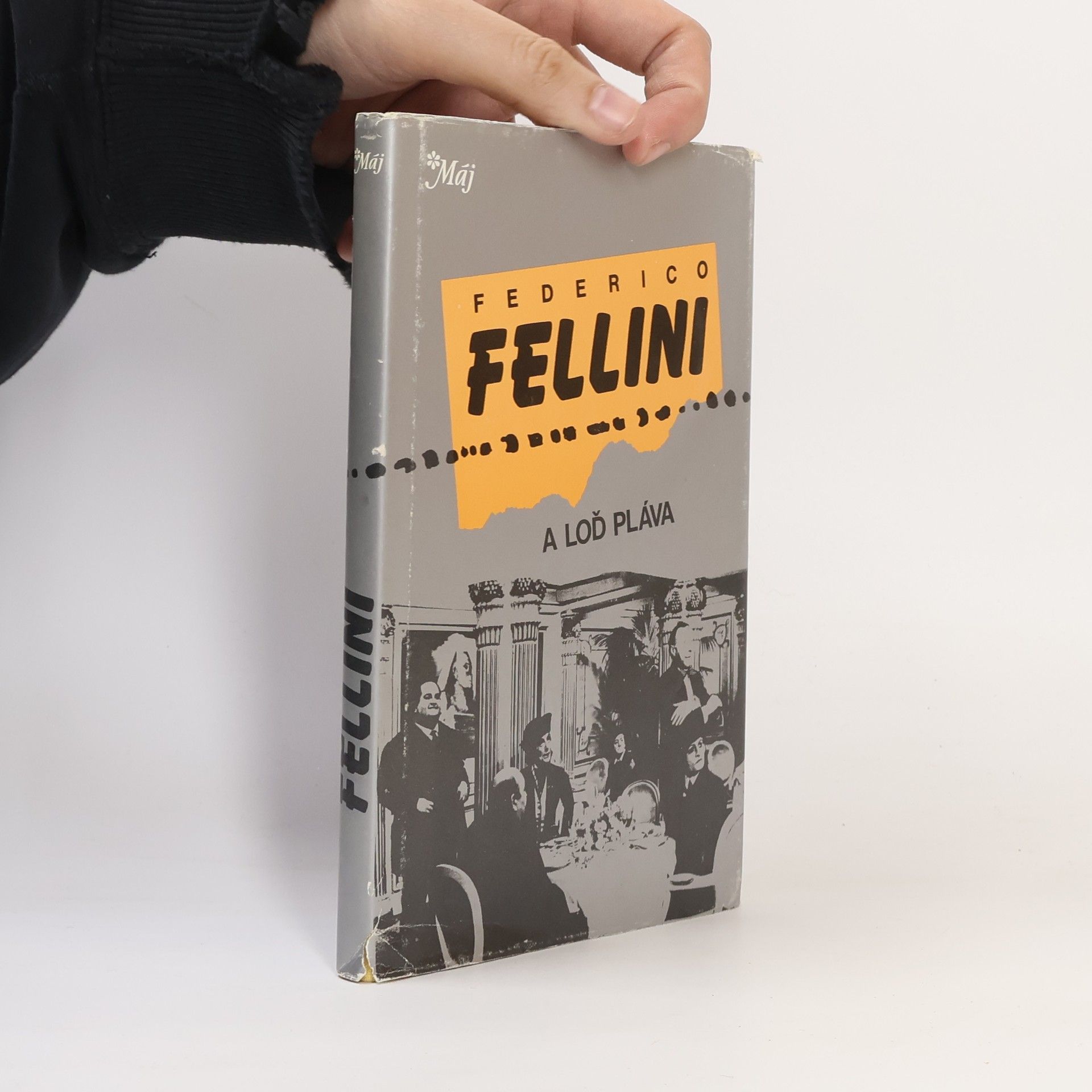 Federico Fellini A loď pláva