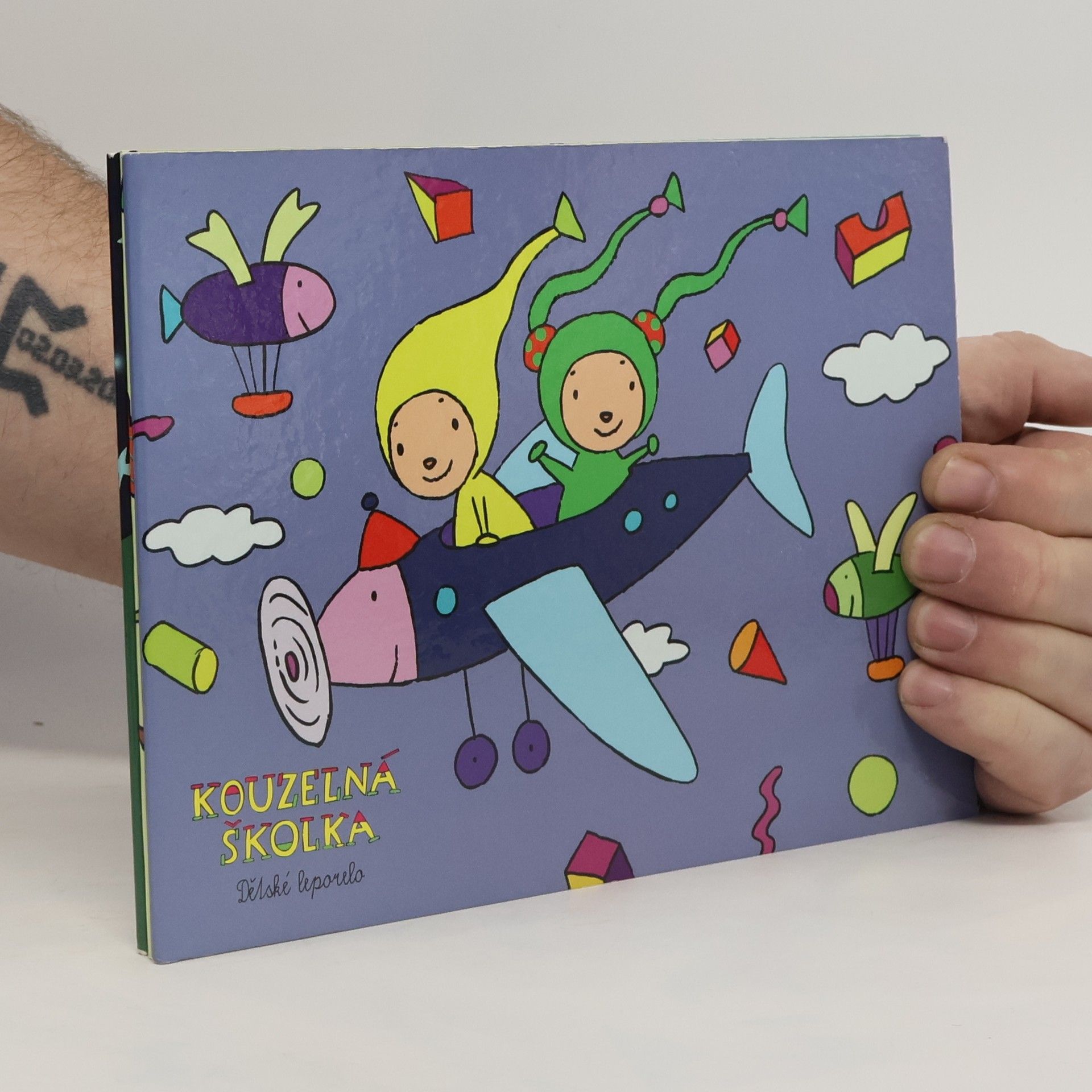 Kolektív autorov Kouzelná školka. Dětské leporelo