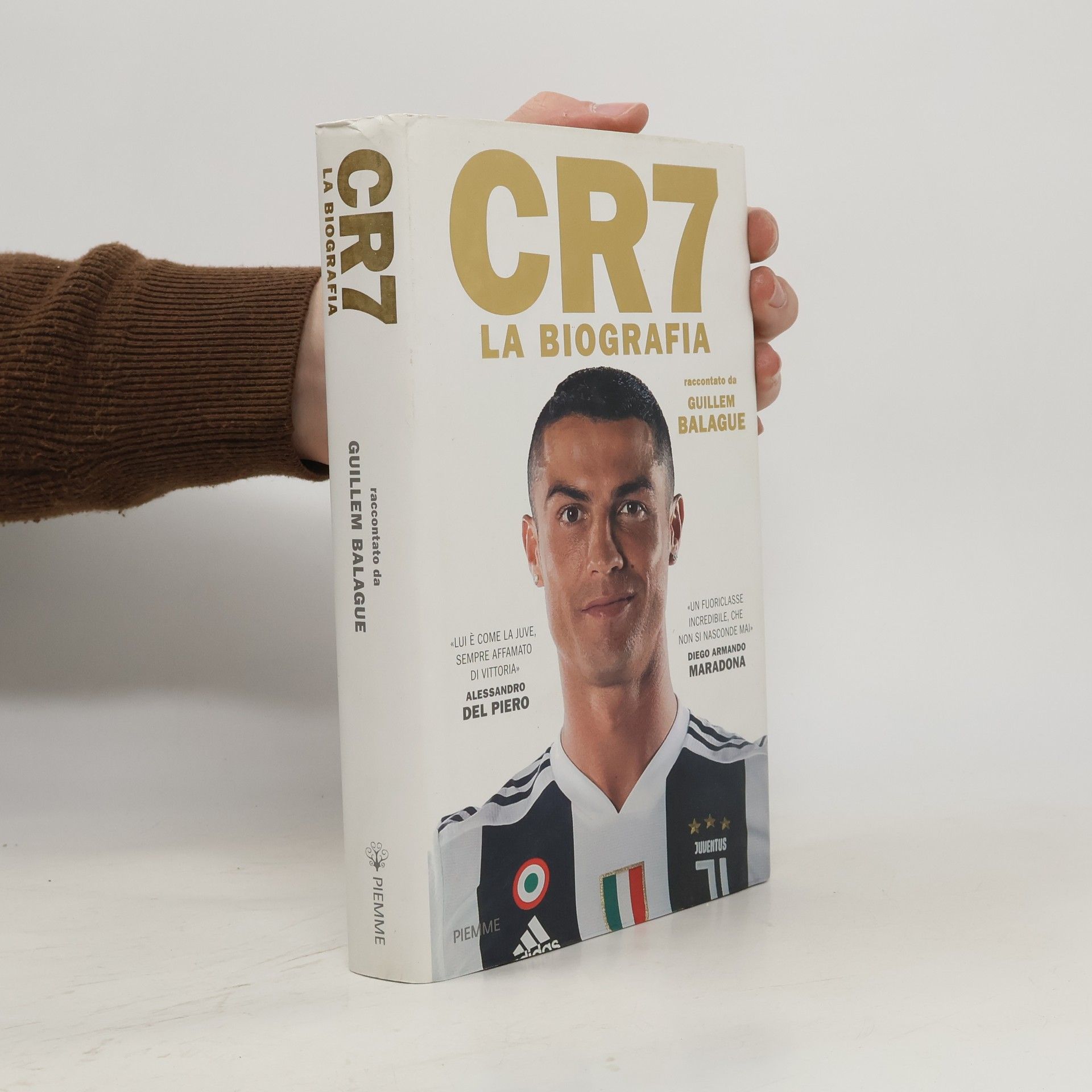 E. Cantoni CR7. La biografia