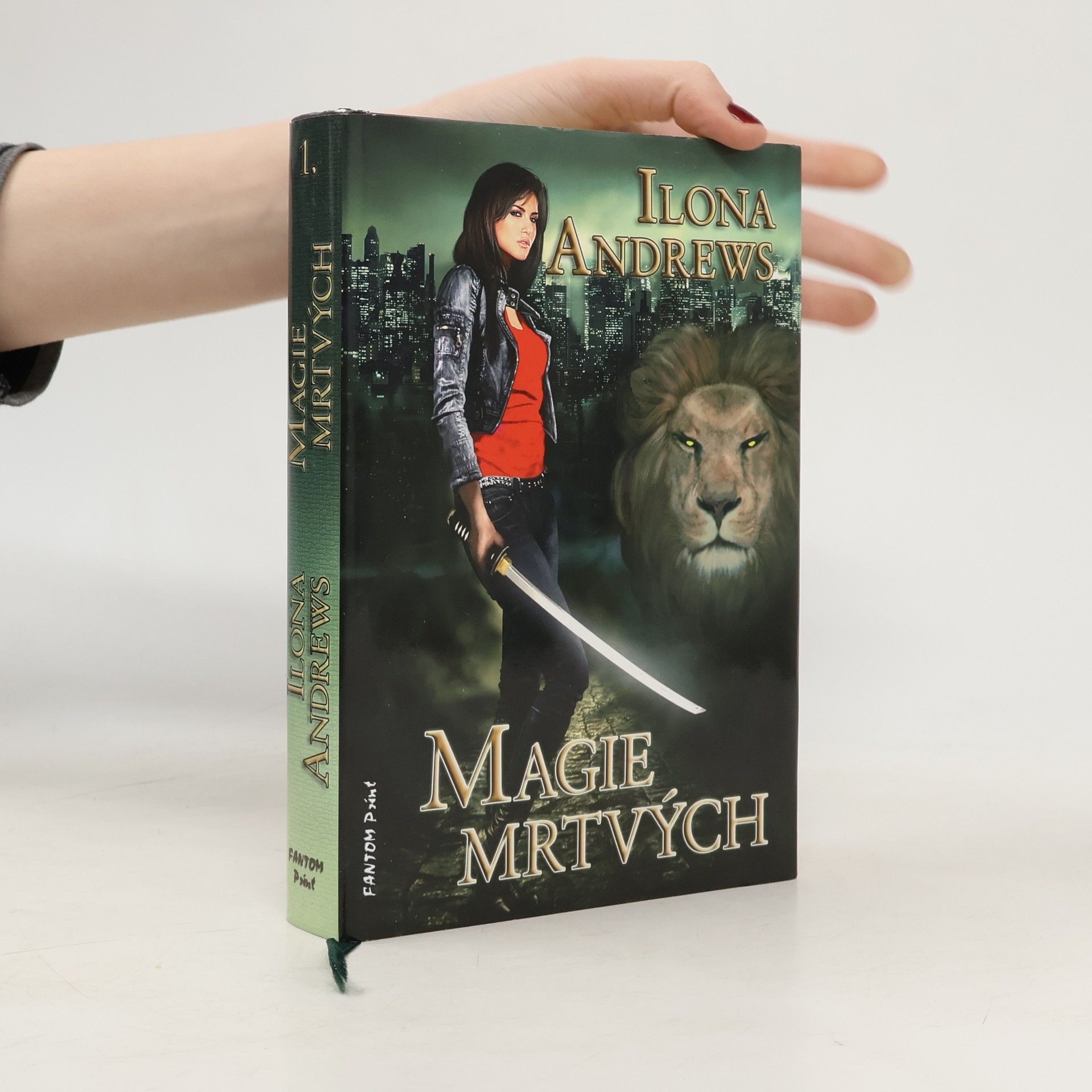 Ilona Andrews Magie mrtvých