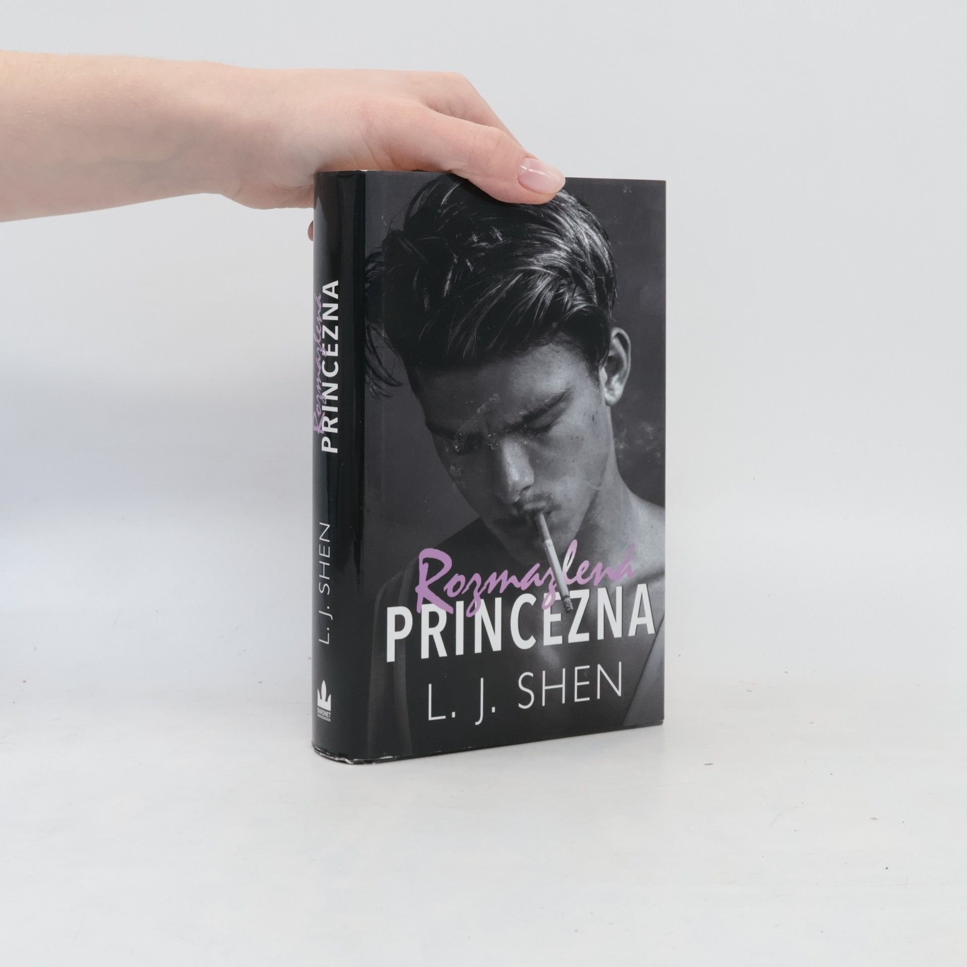 L. J. Shen Rozmazlená princezna