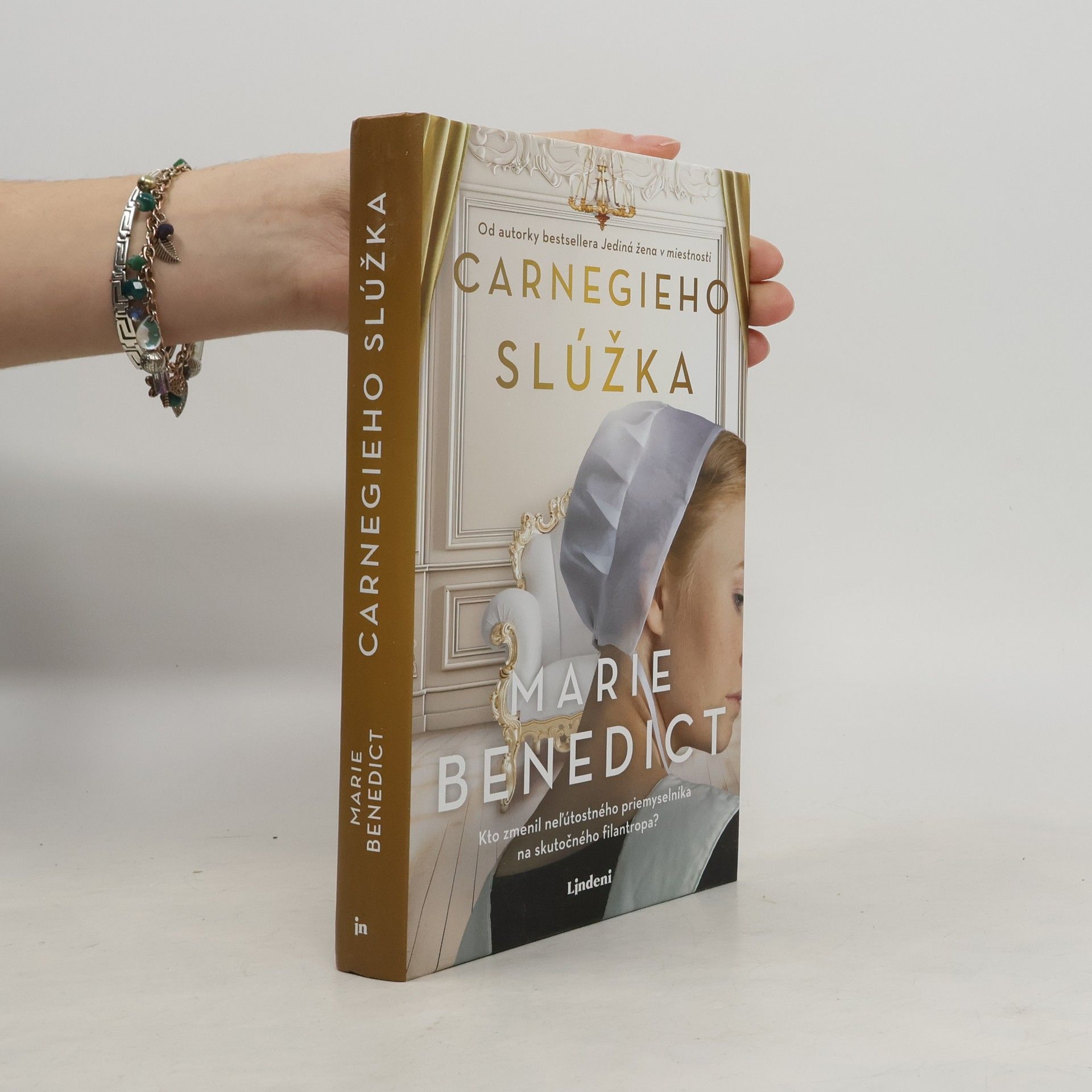 Marie Benedict Carnegieho slúžka