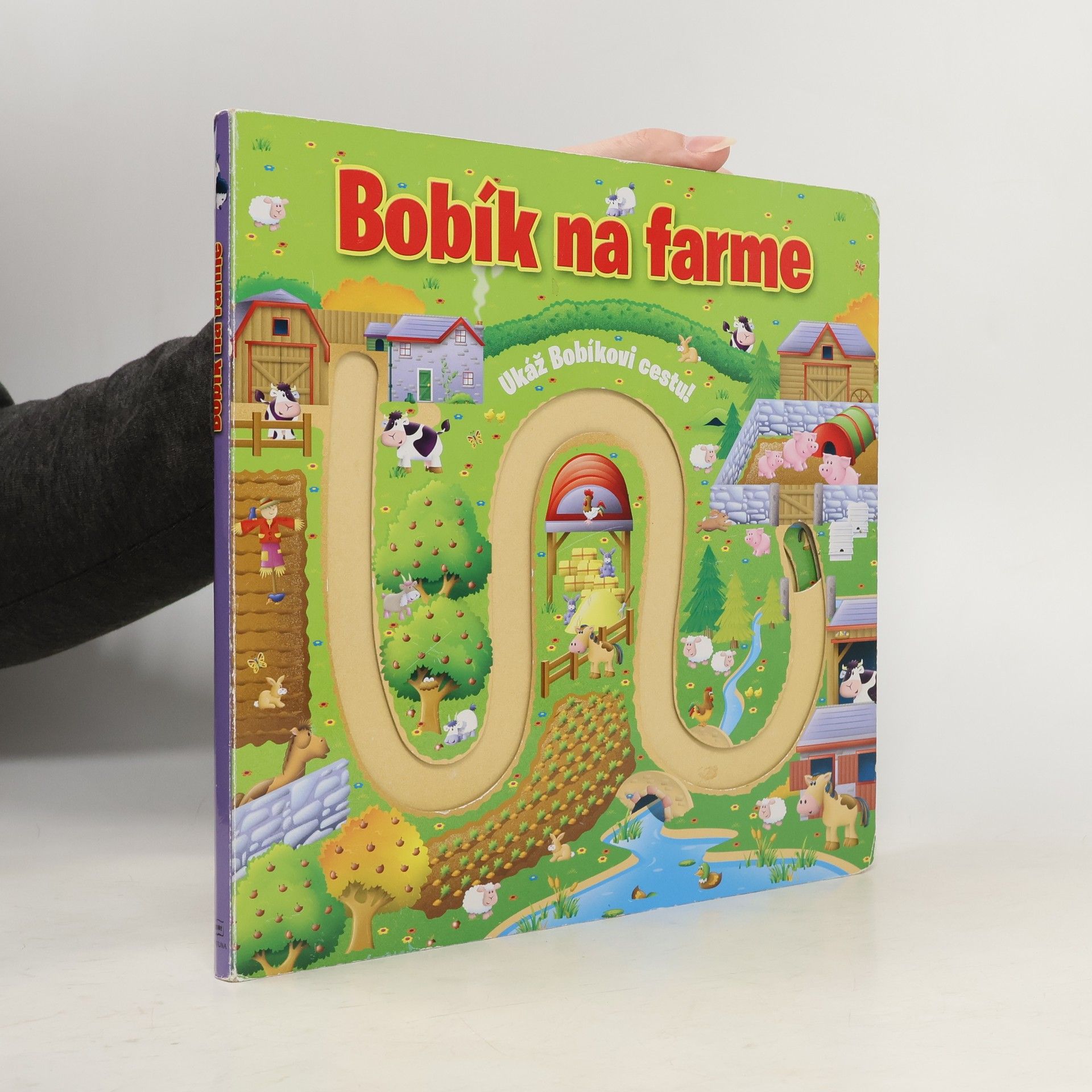 Tom James Bobík na farme