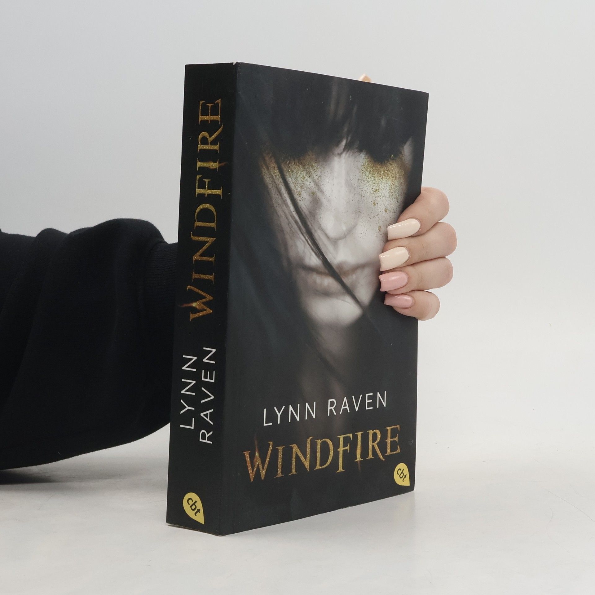 Lynn Raven Windfire