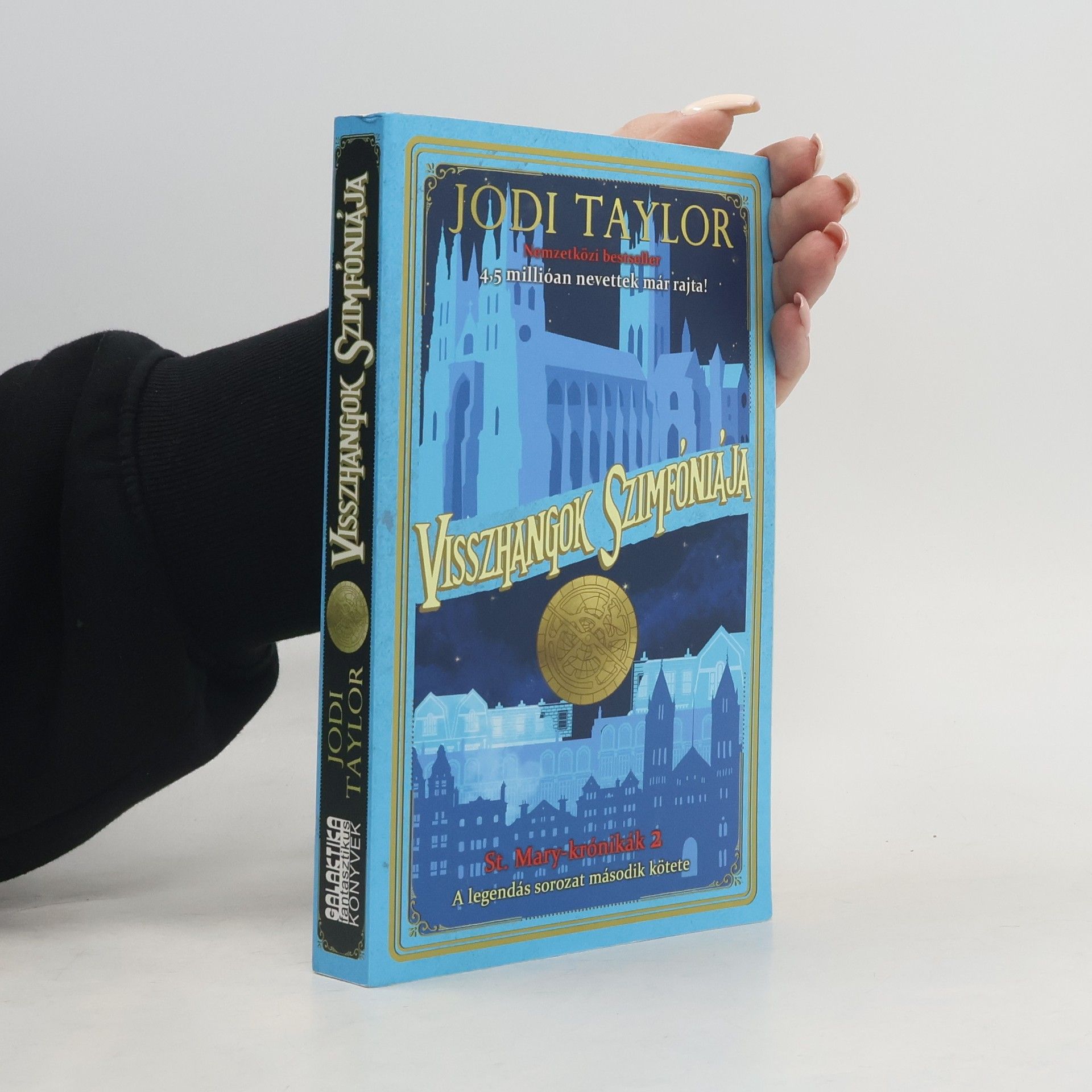 Jodi Taylor Visszhangok szimfóniája