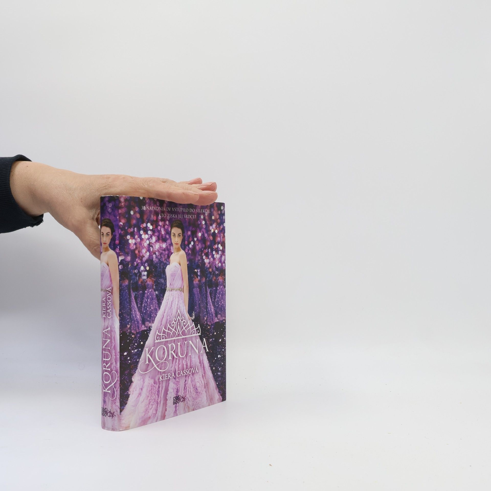 Kiera Cass Koruna