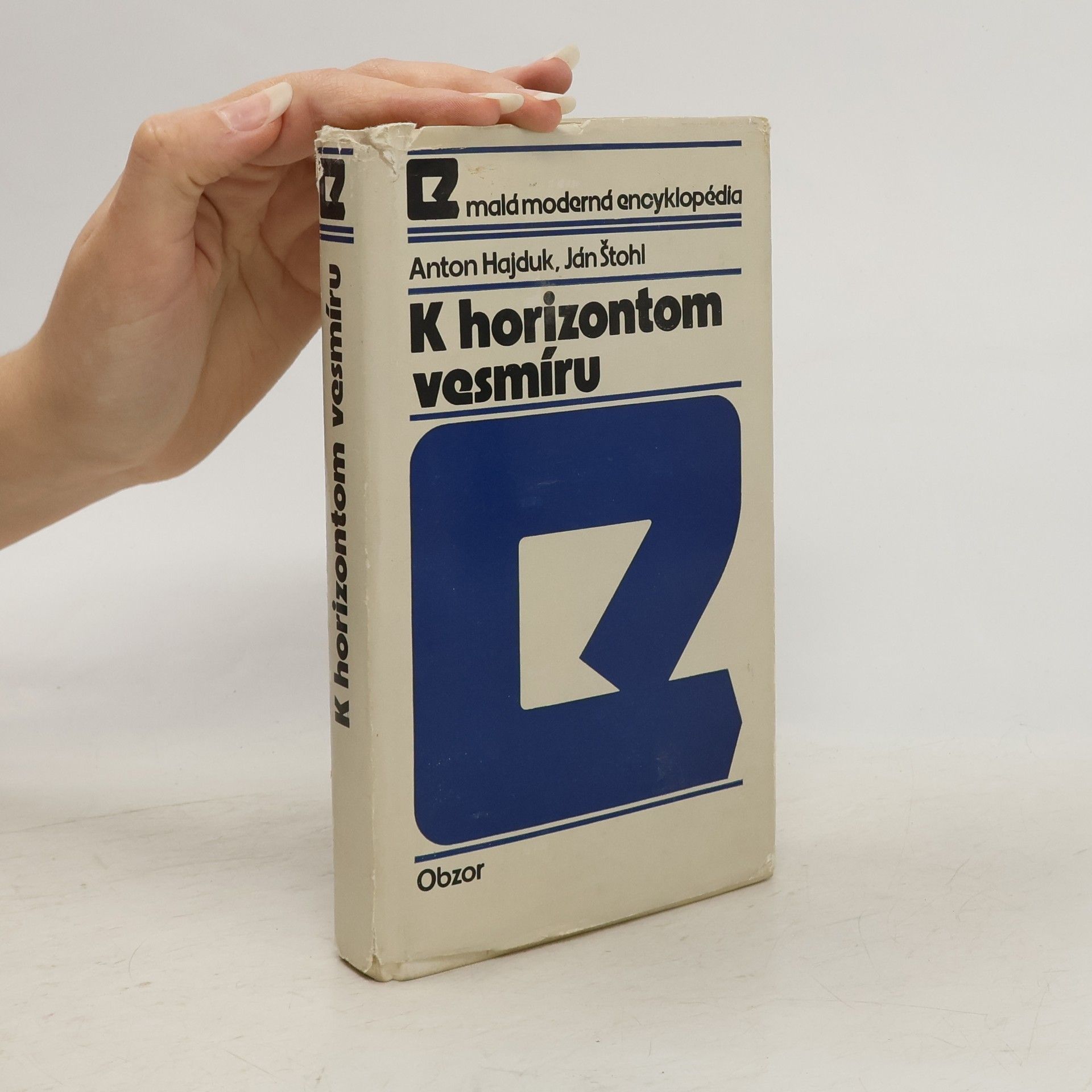 Anton Hajduk K horizontom vesmíru