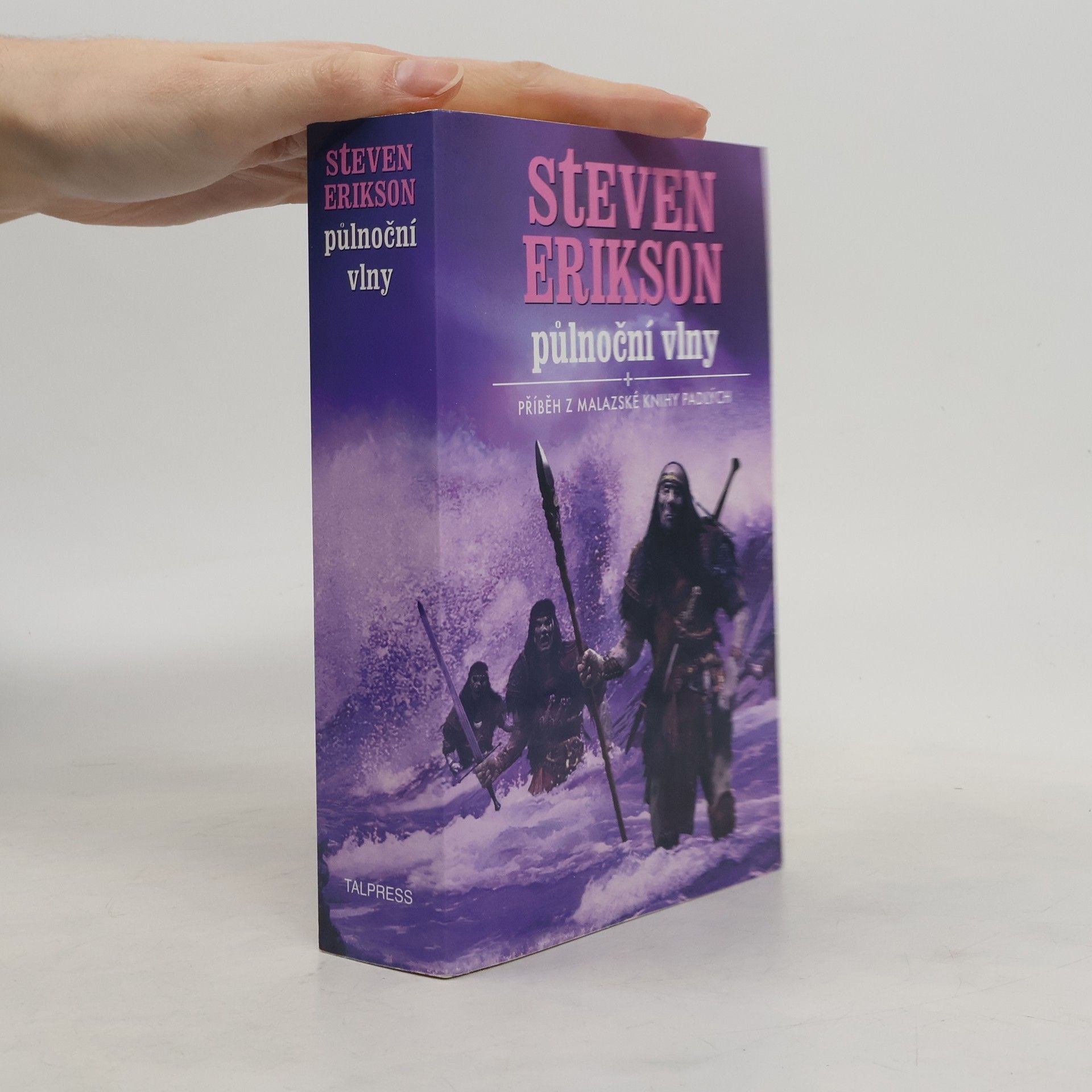 Steven Erikson Půlnoční vlny