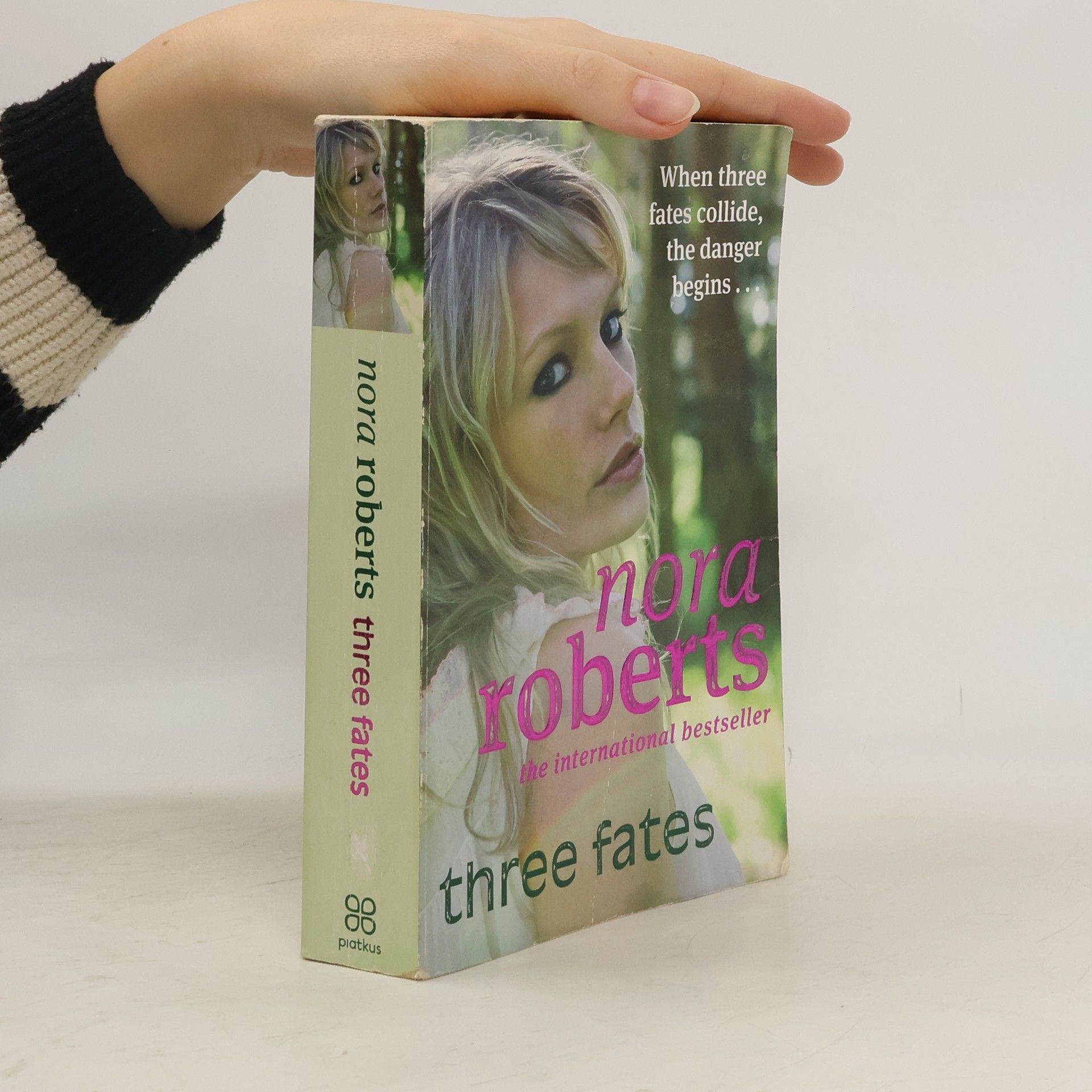 Nora Roberts Three Fates