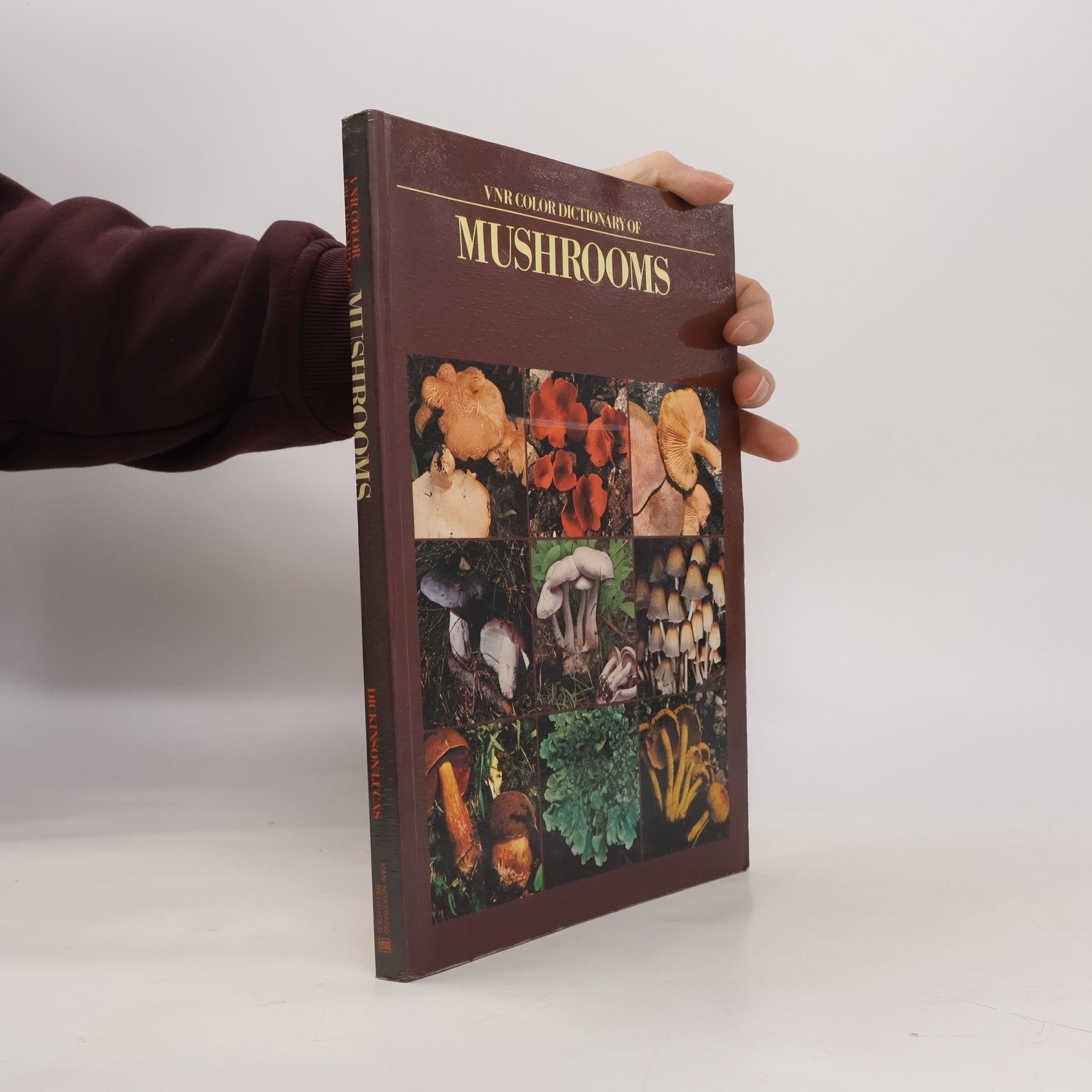 Colin Dickinson VNR Color Dictionary of Mushrooms