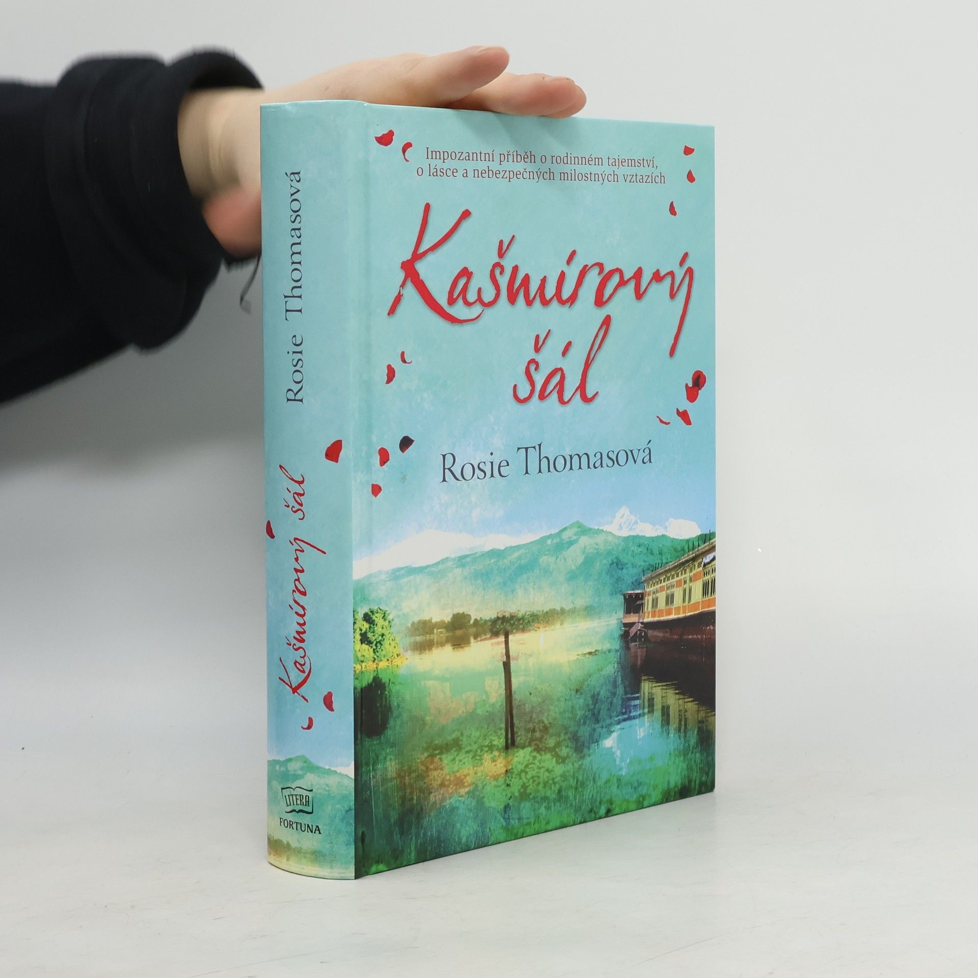 Rosie Thomas Kašmírový šál