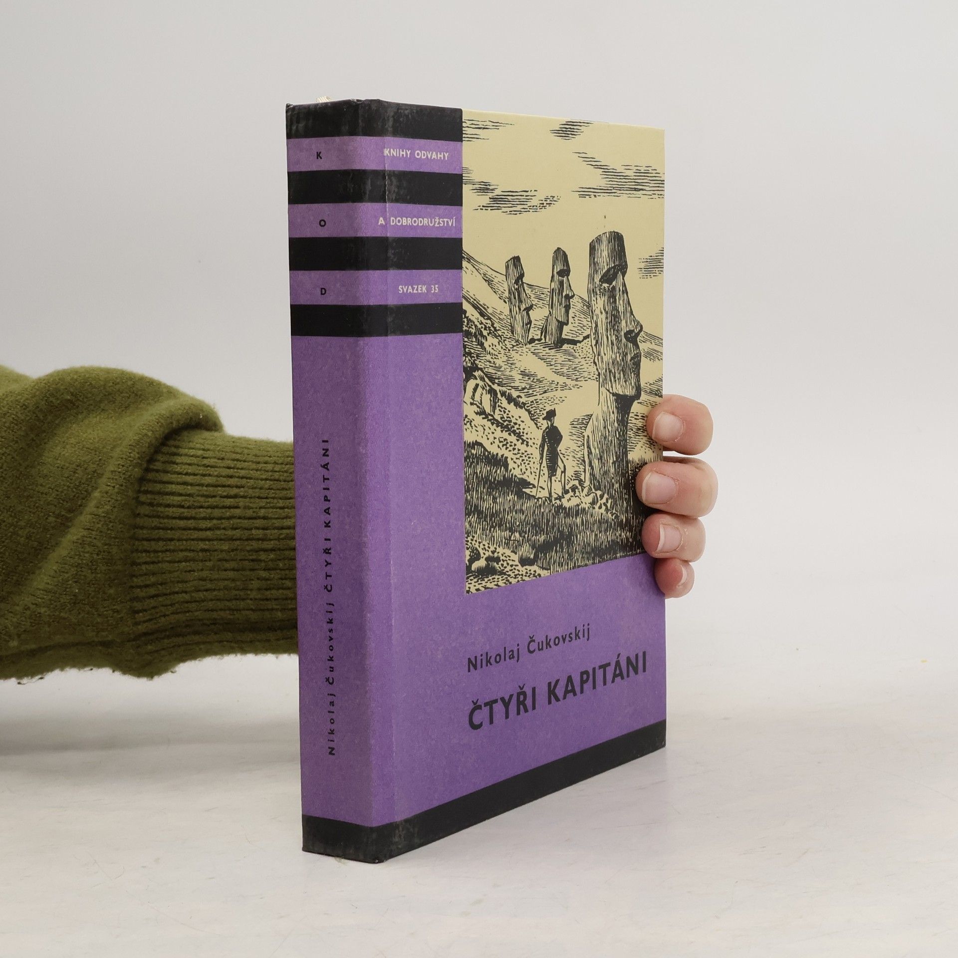 Nikolaj Kornejevič Čukovskij Čtyři kapitáni