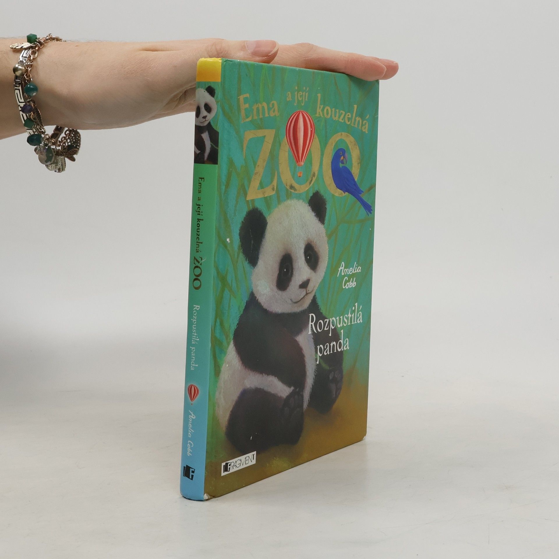 Cobb, Amelia Ema a její kouzelná zoo. Rozpustilá panda
