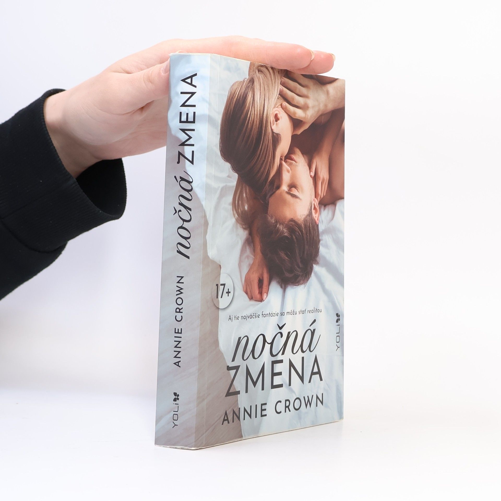 Annie Crown Nočná zmena