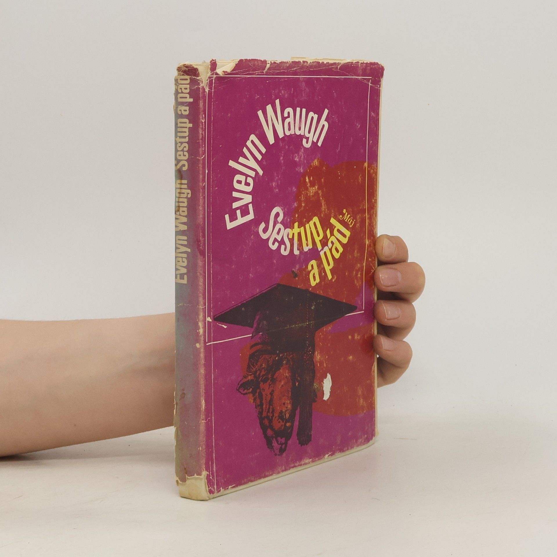 Evelyn Waugh Sestup a pád