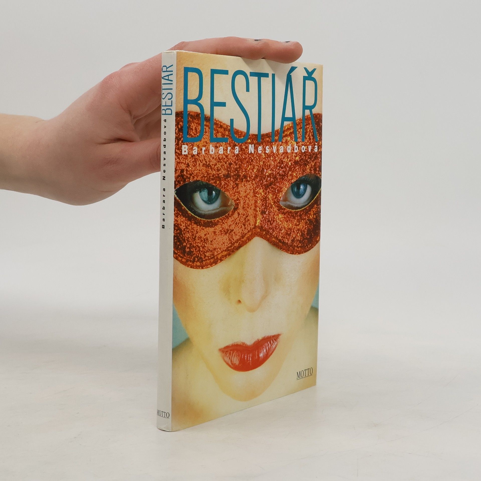Bára Nesvadbová Bestiář