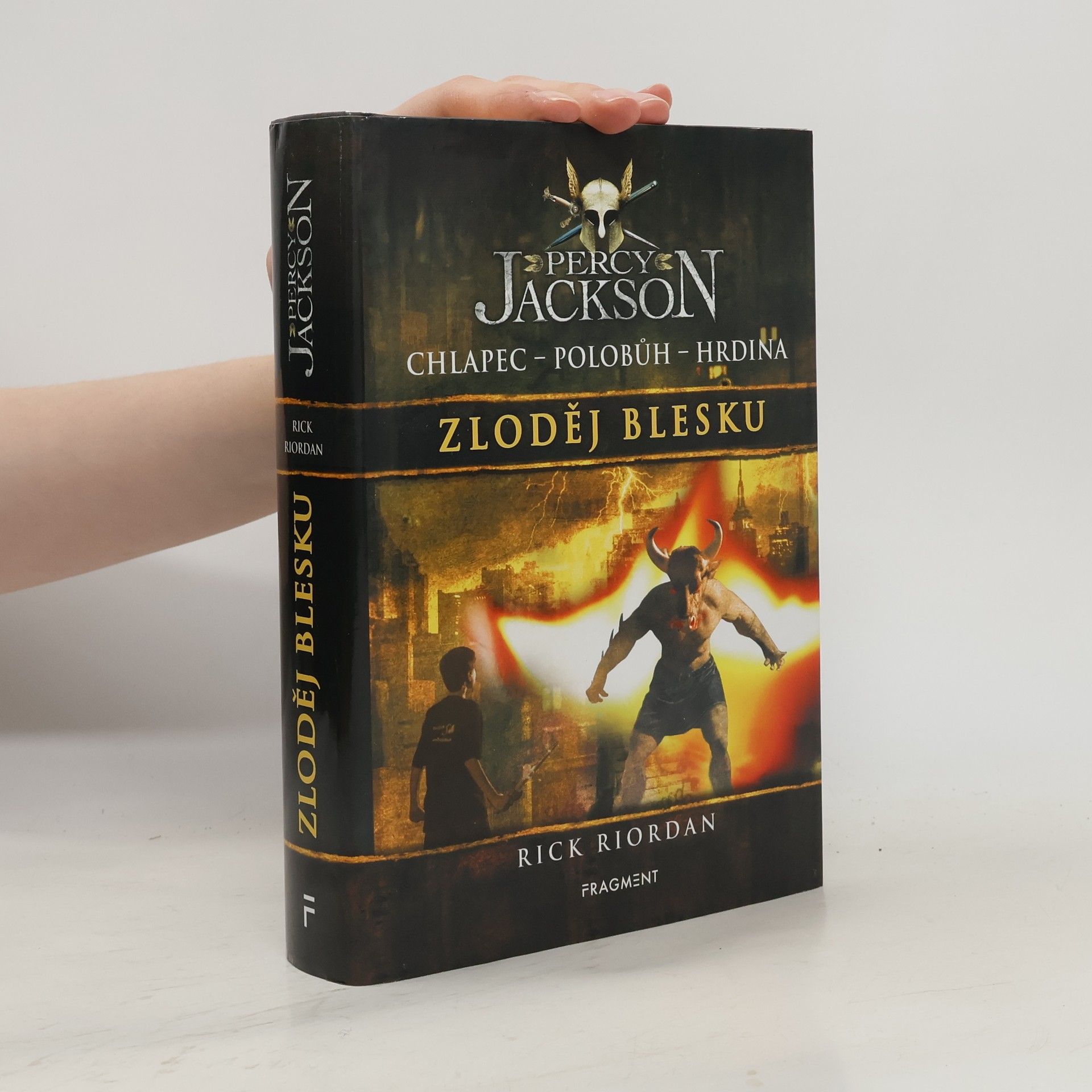 Rick Riordan Percy Jackson. Zloděj blesku