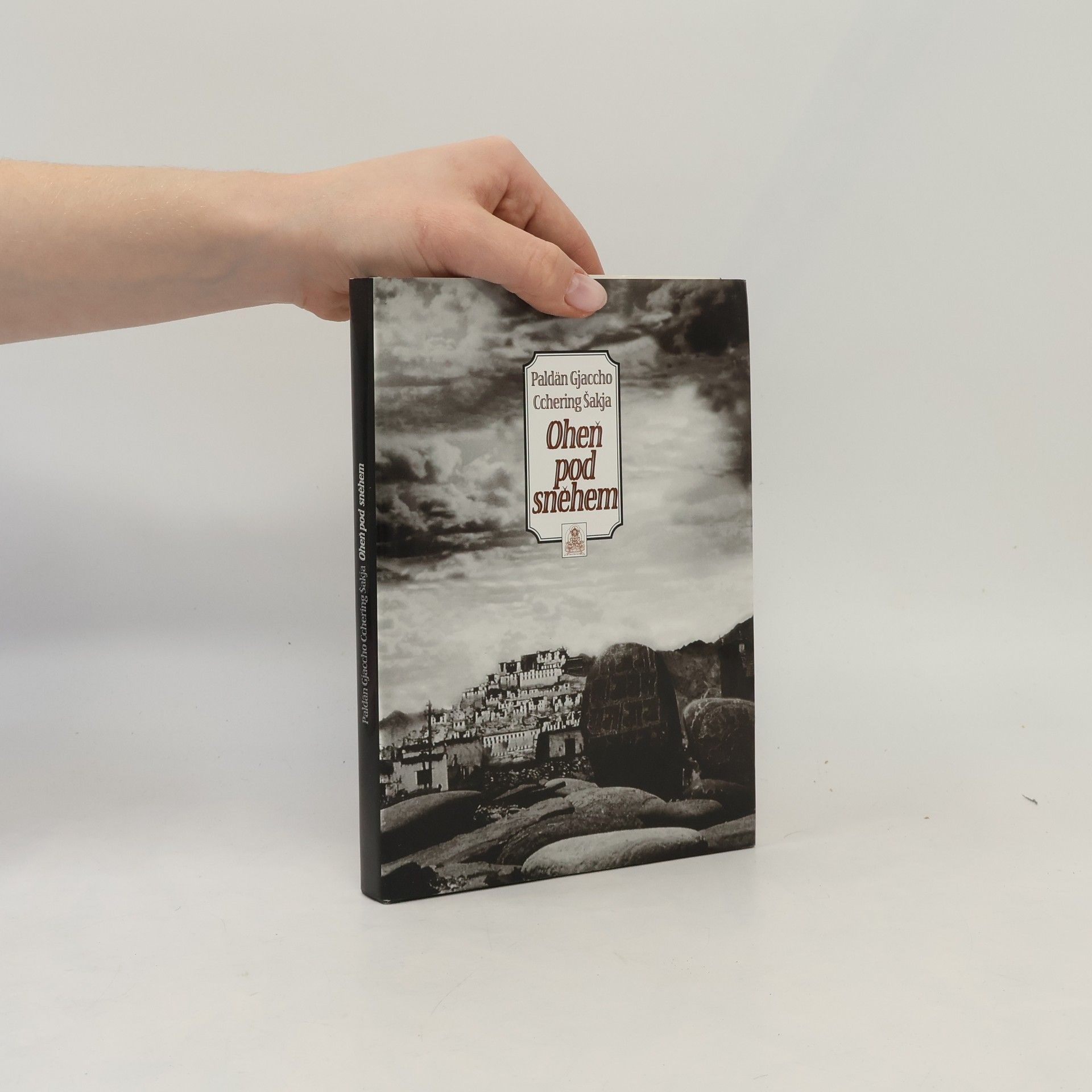 Paldän Gjaccho Oheň pod sněhem