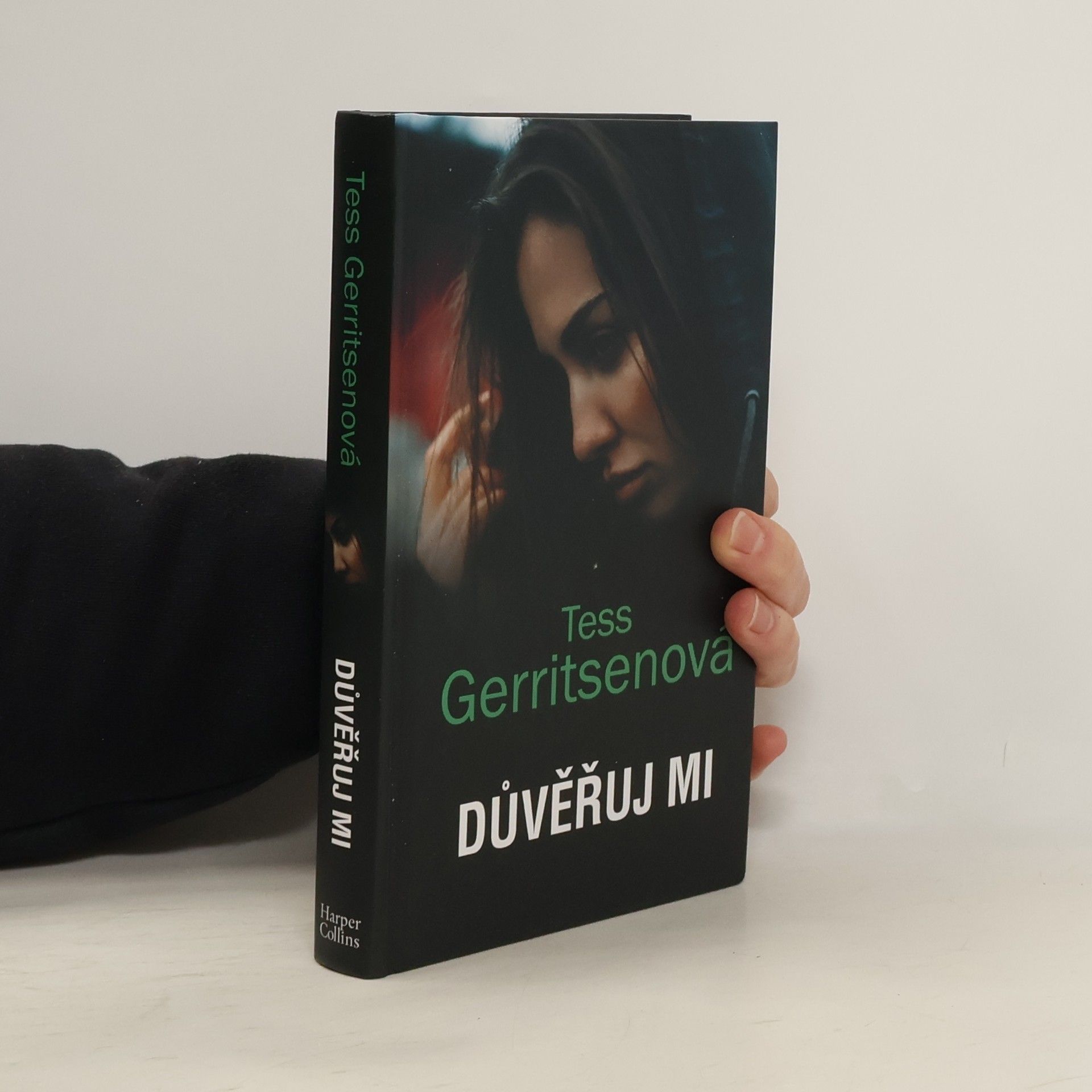 Tess Gerritsen Důvěřuj mi