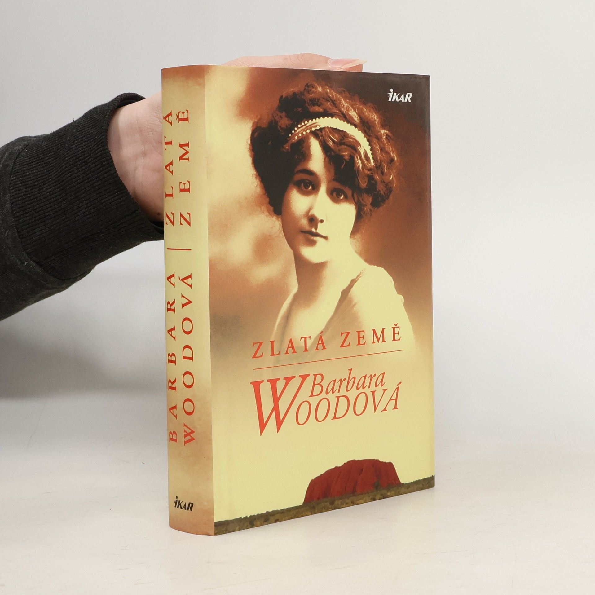 Barbara Wood Zlatá země