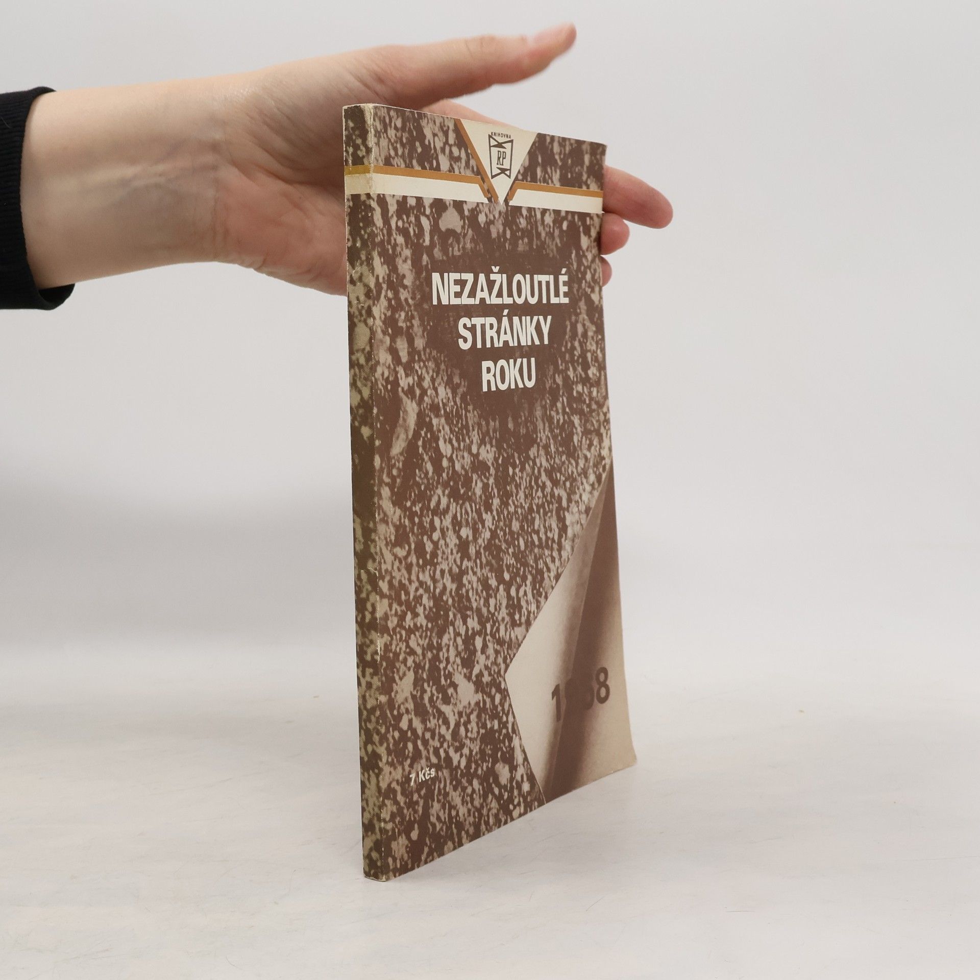 AA.VV. Nezažloutlé stránky roku 1968