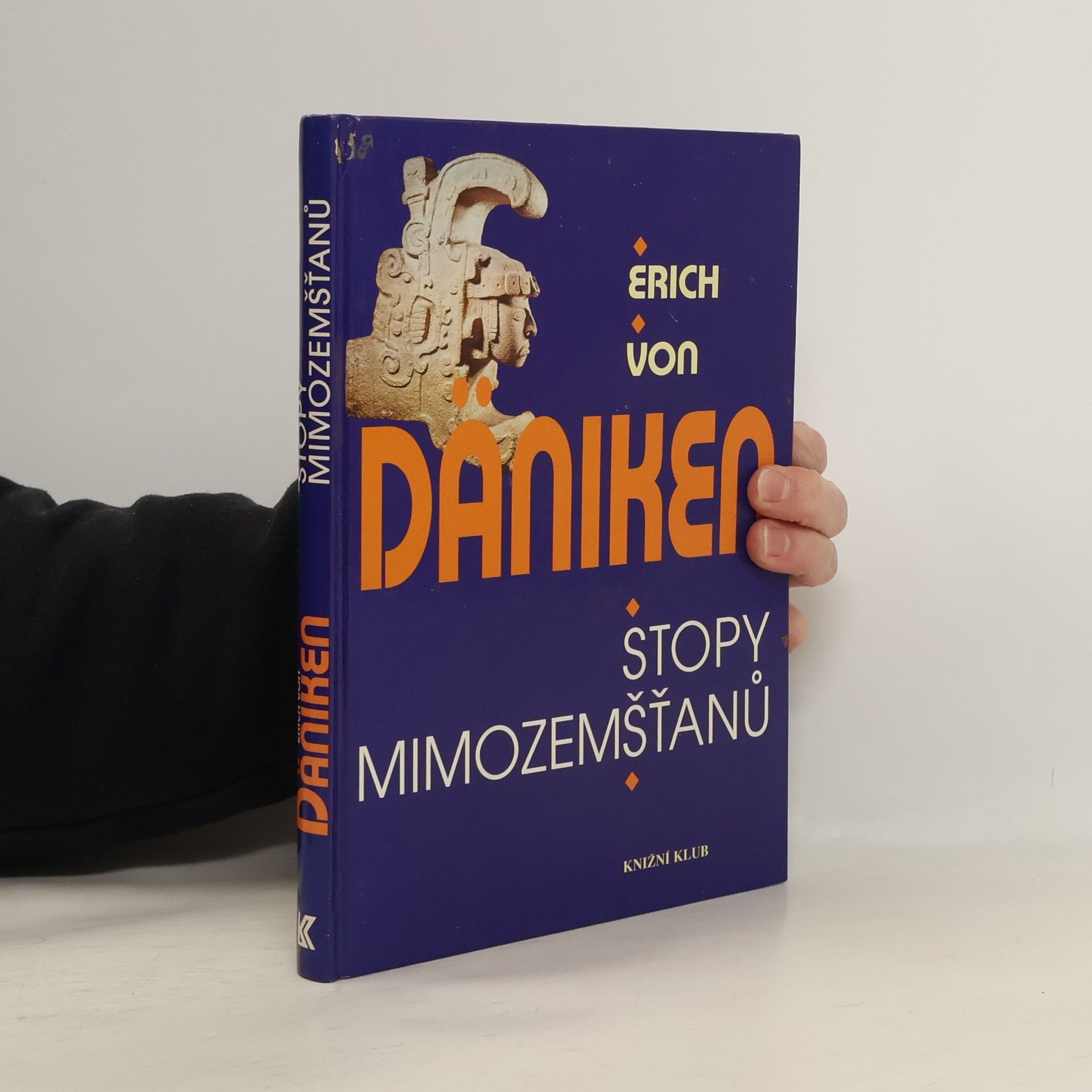 Erich von Däniken Stopy mimozemšťanů