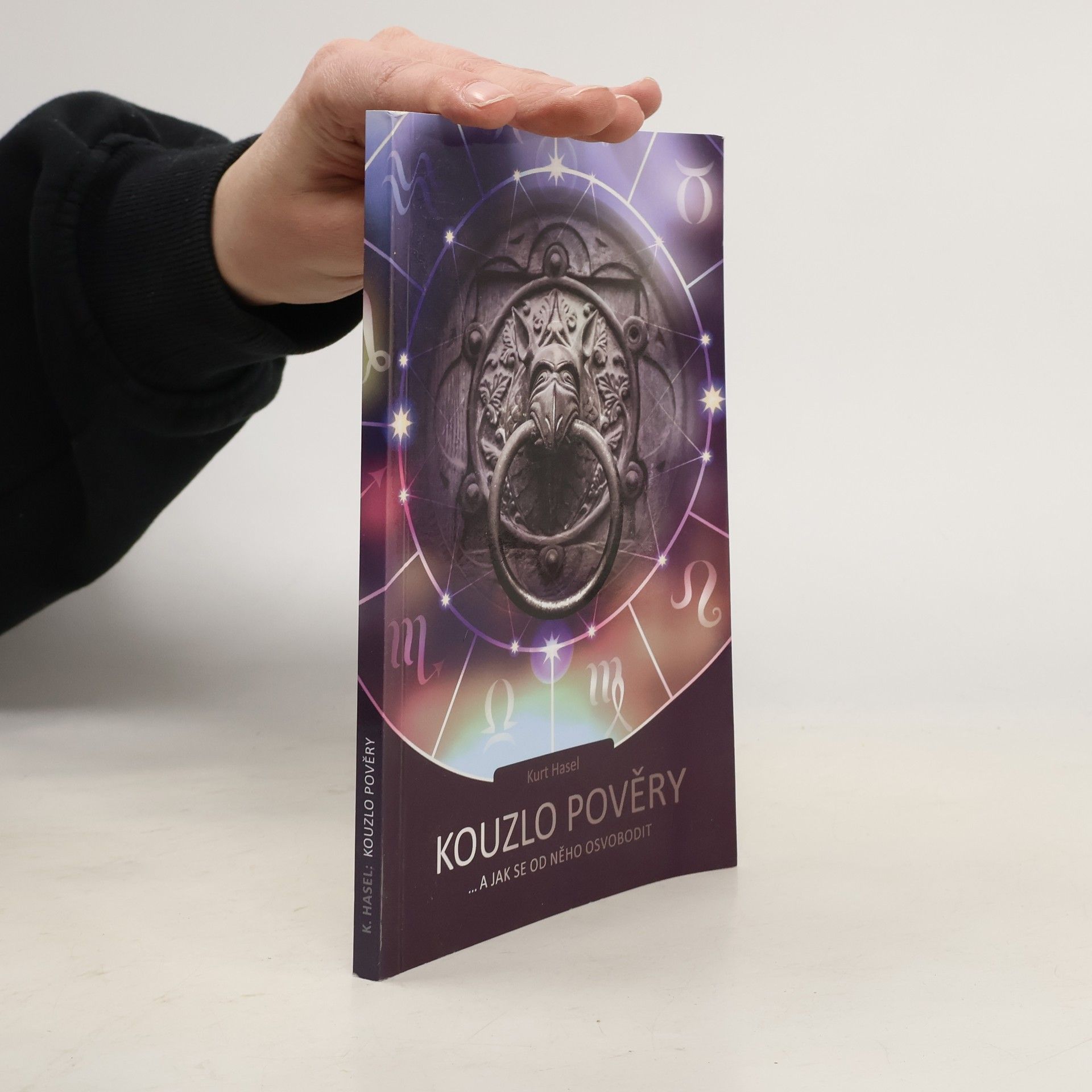 Kurt Hasel Kouzlo pověry