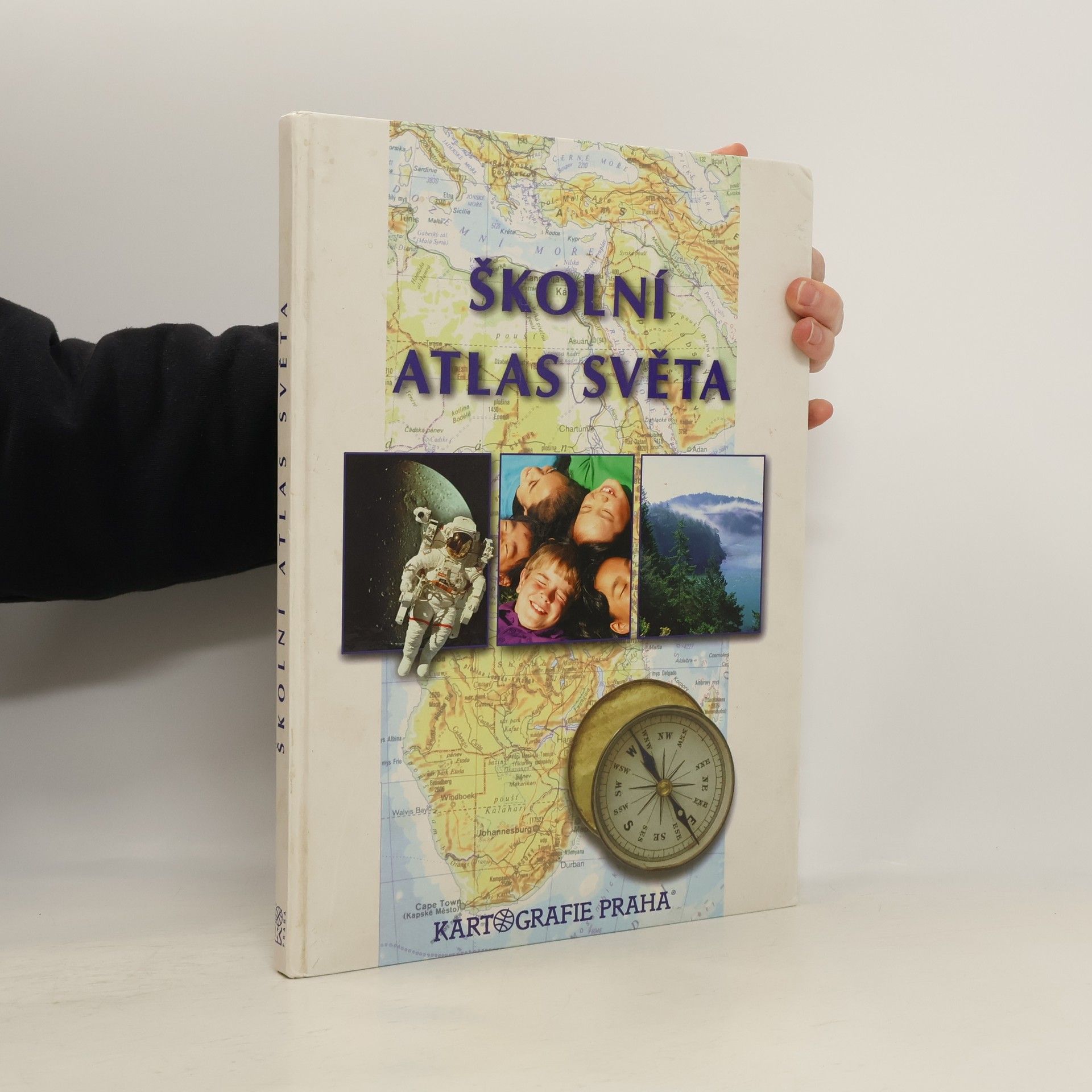Autorenkollektiv Školní atlas světa