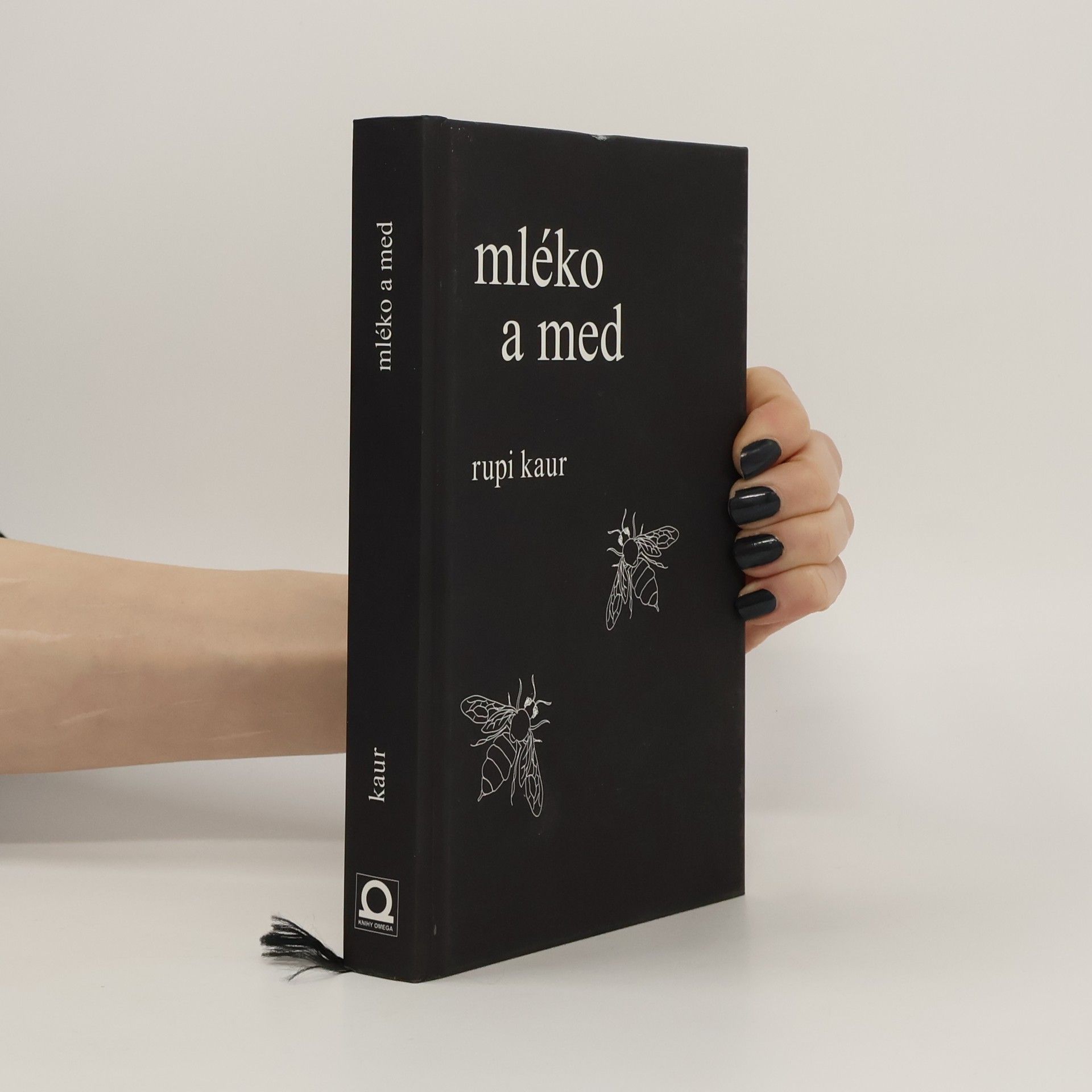 Rupi Kaur Mléko a med