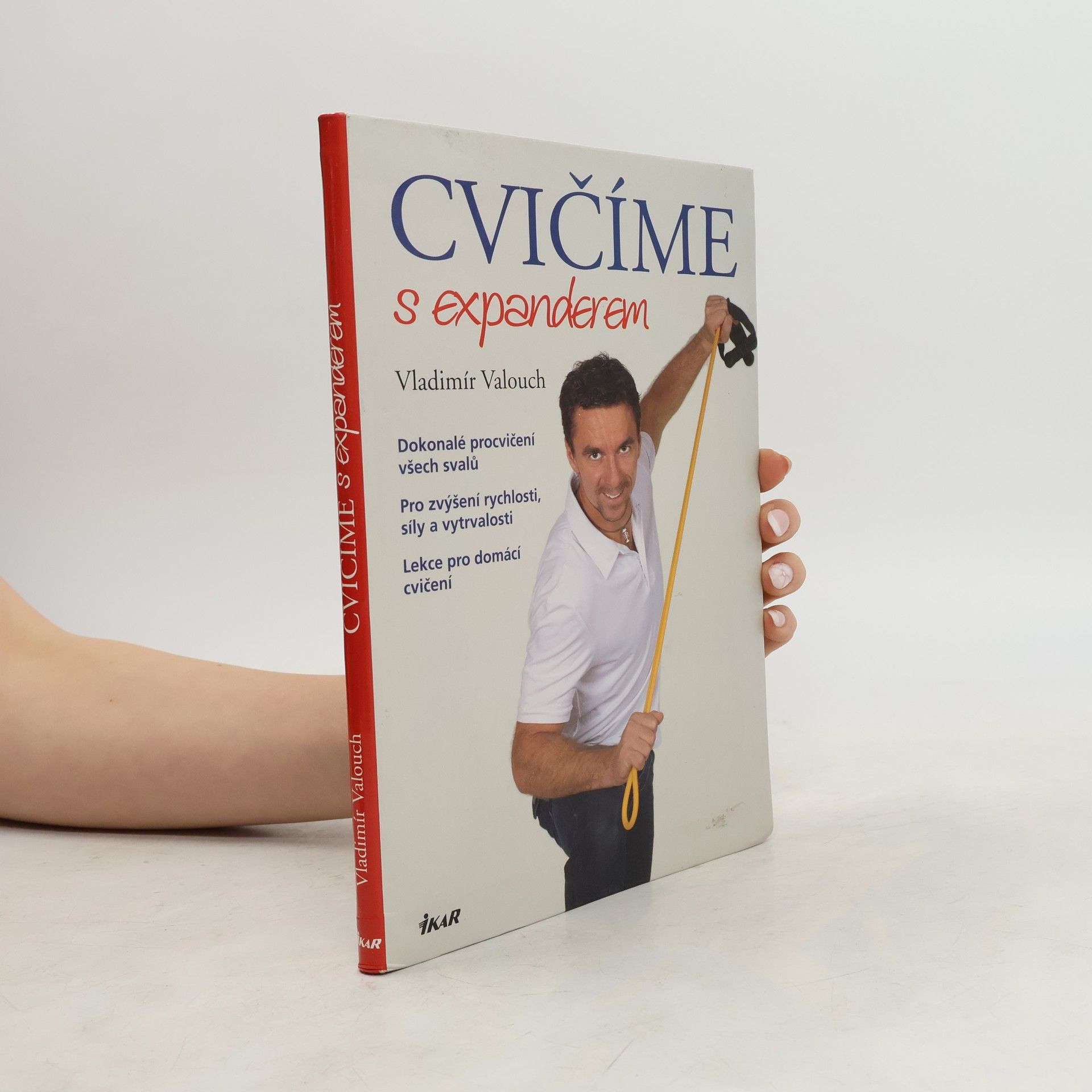 Hynek Mlynářík Cvičíme s expanderem