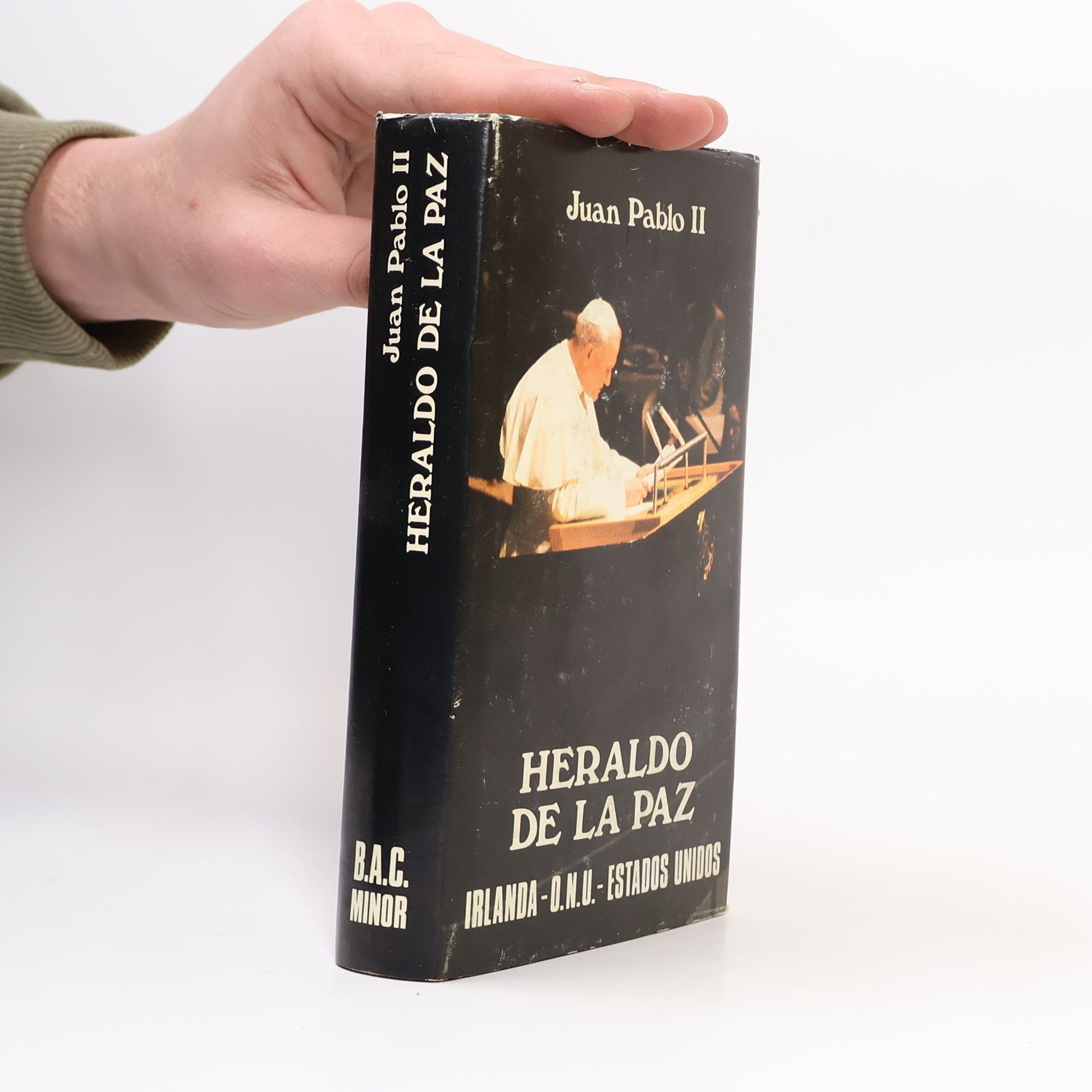 Pope John Paul II. B.A.C. Minor - 57: Heraldo de la paz