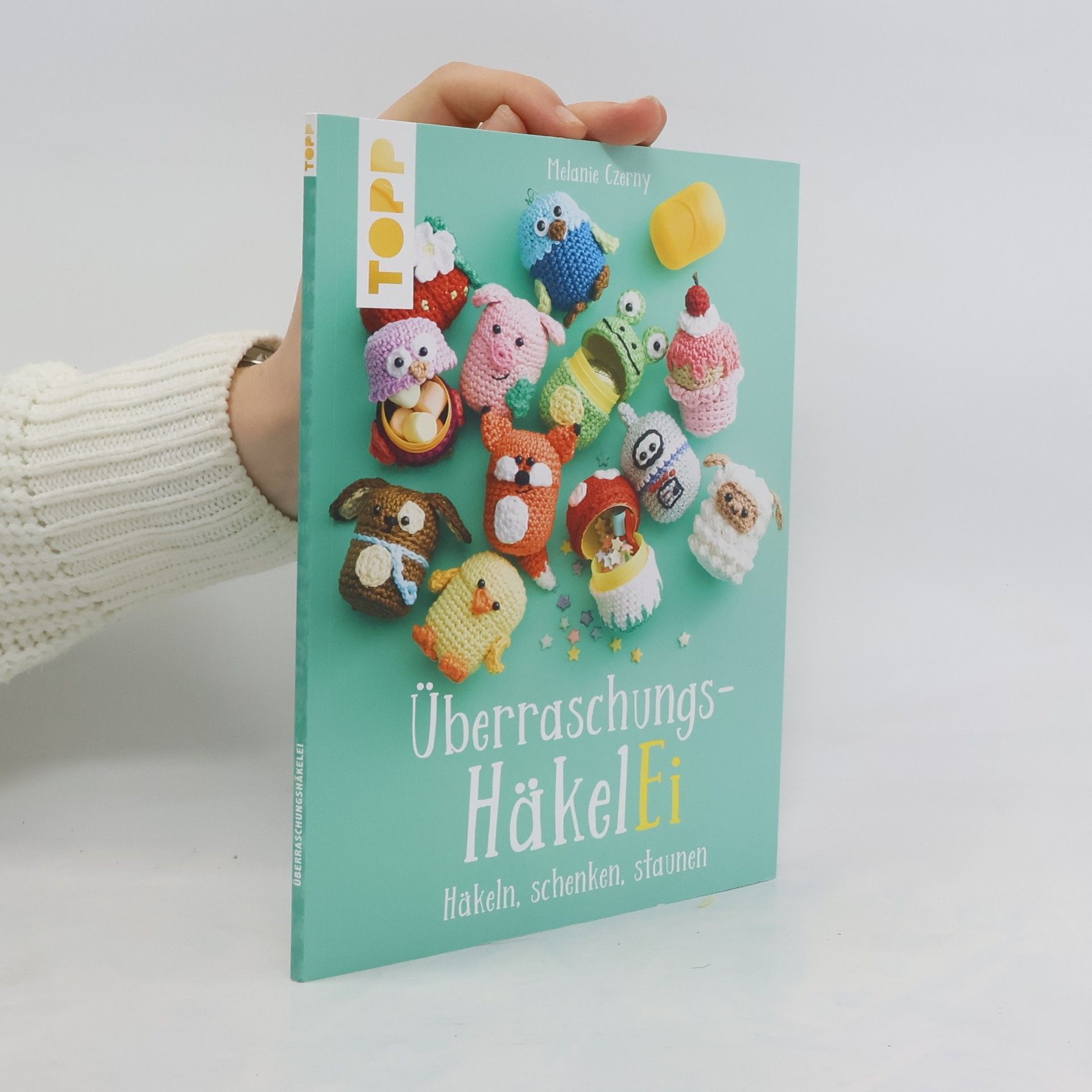 Melanie Czerny Überraschungs-HäkelEI