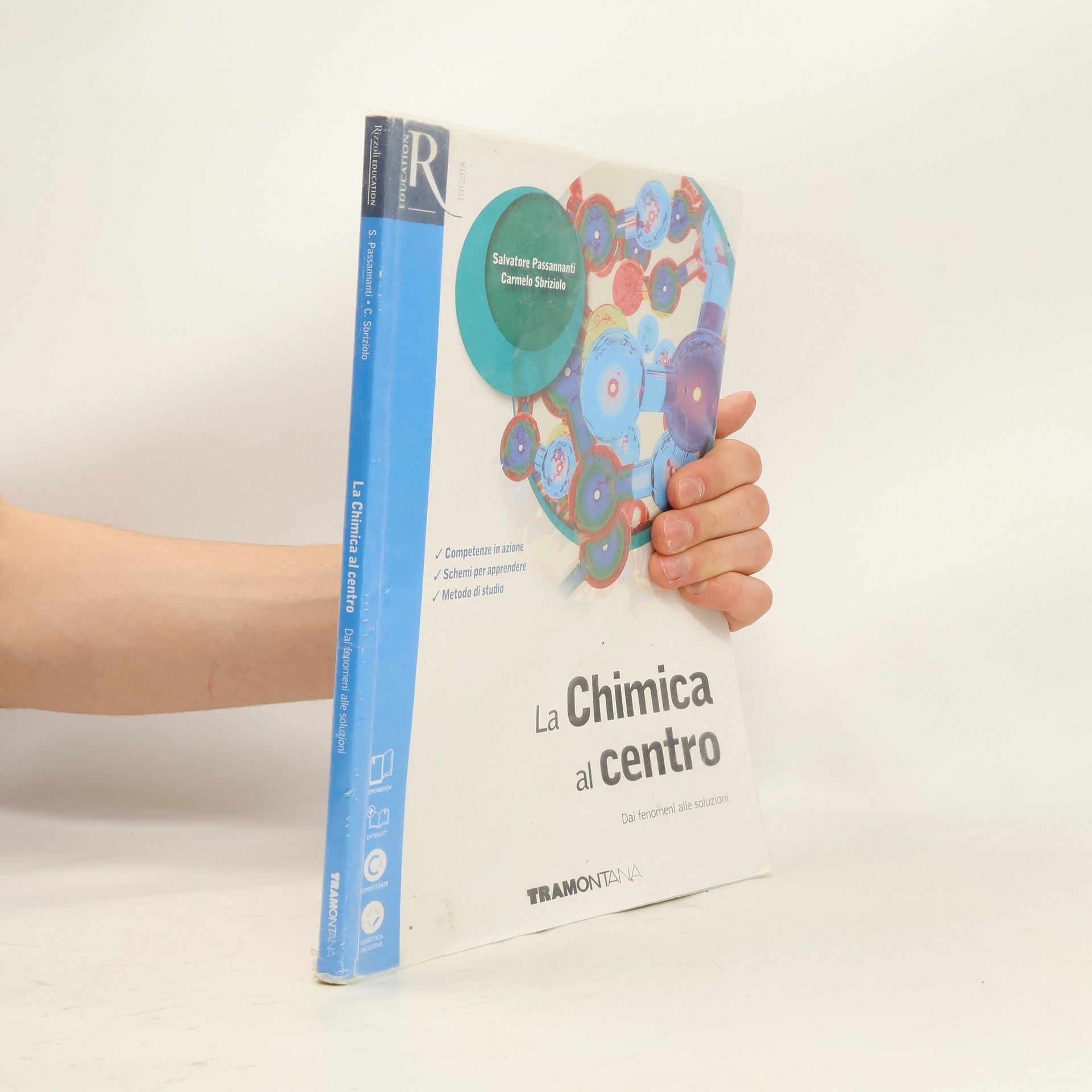 Carmelo Sbriziolo La chimica al centro