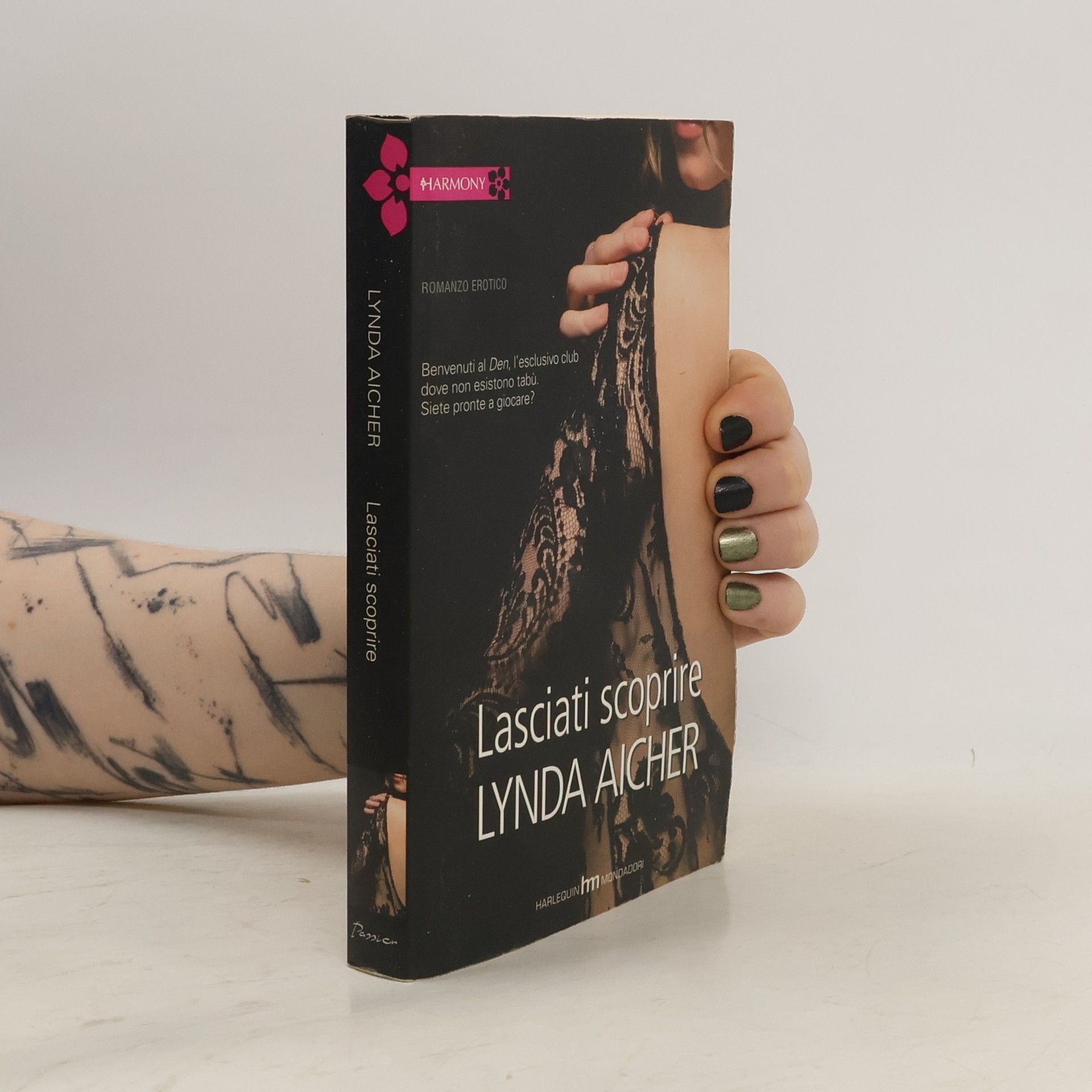 Lynda Aicher Lasciati scoprire