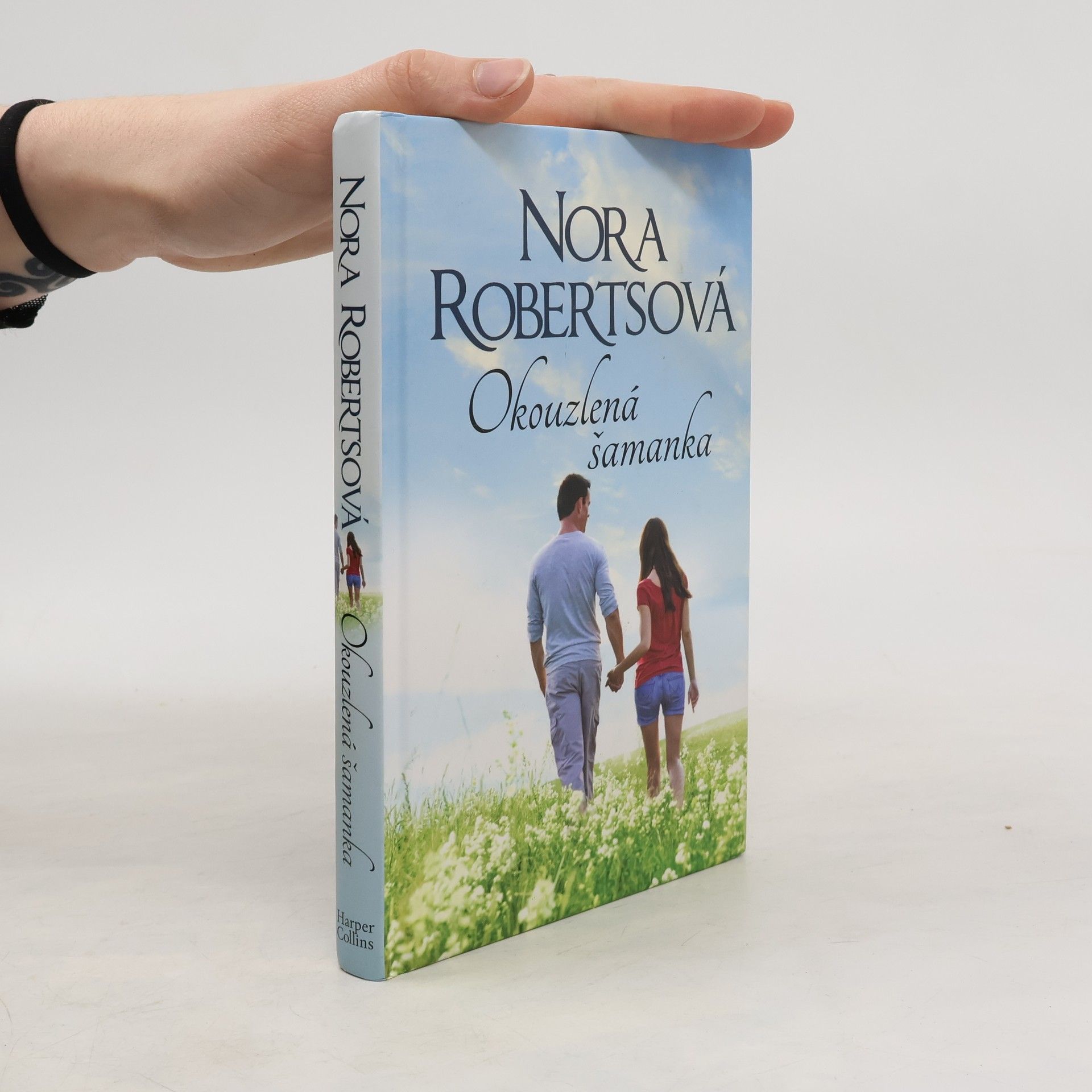 Nora Roberts Okouzlená šamanka