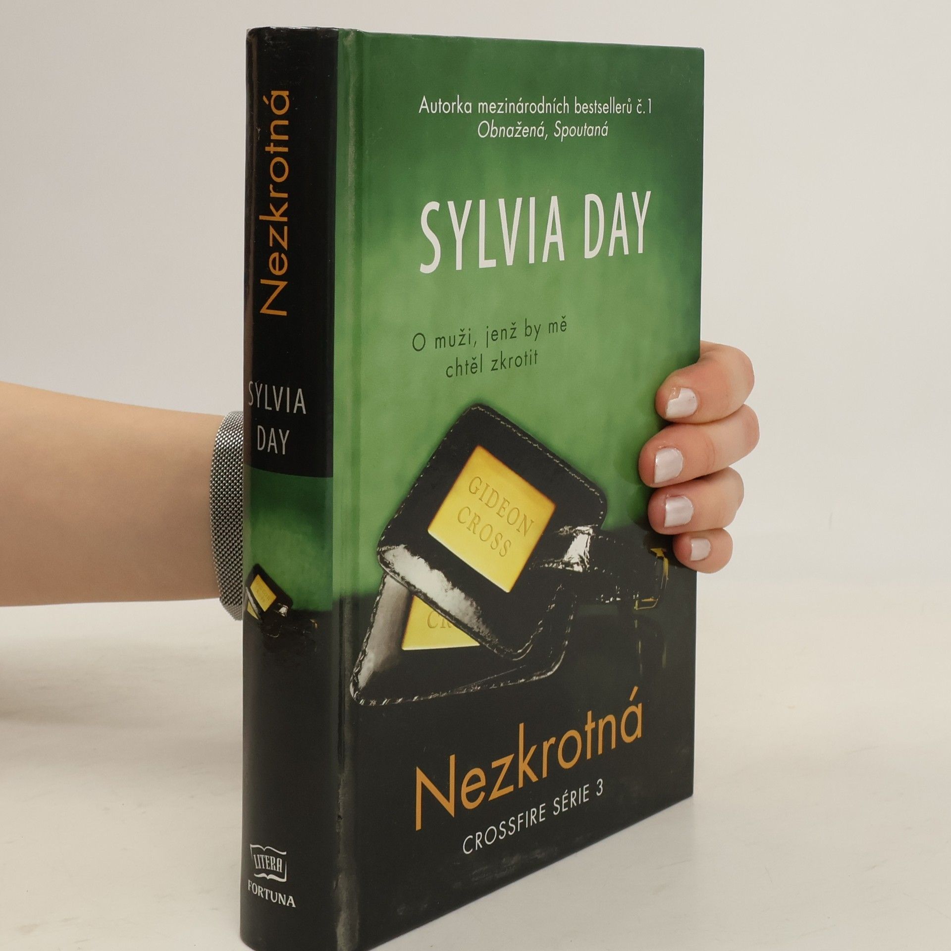 Sylvia Day Nezkrotná