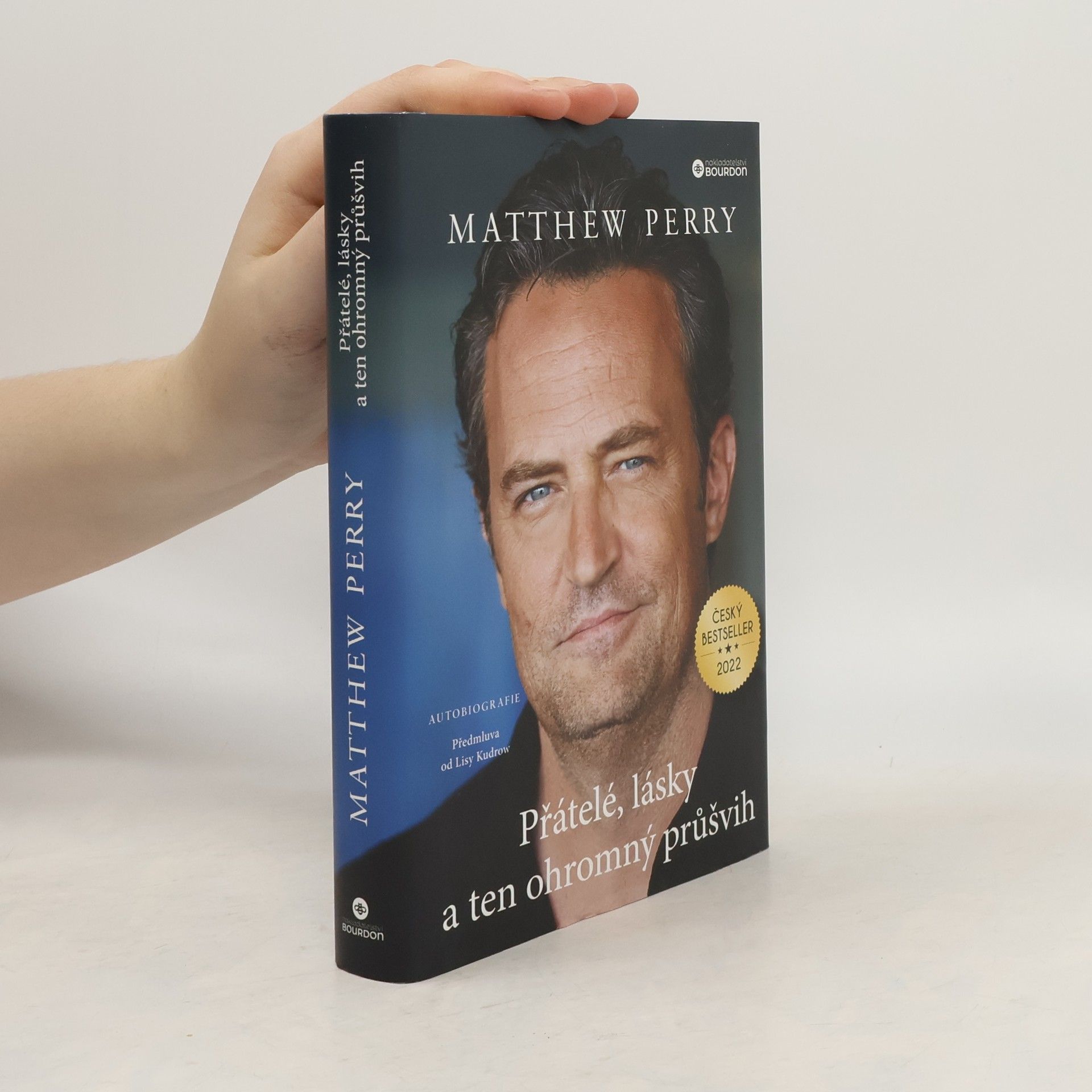 Matthew Perry Přátelé, lásky a ten ohromný průšvih