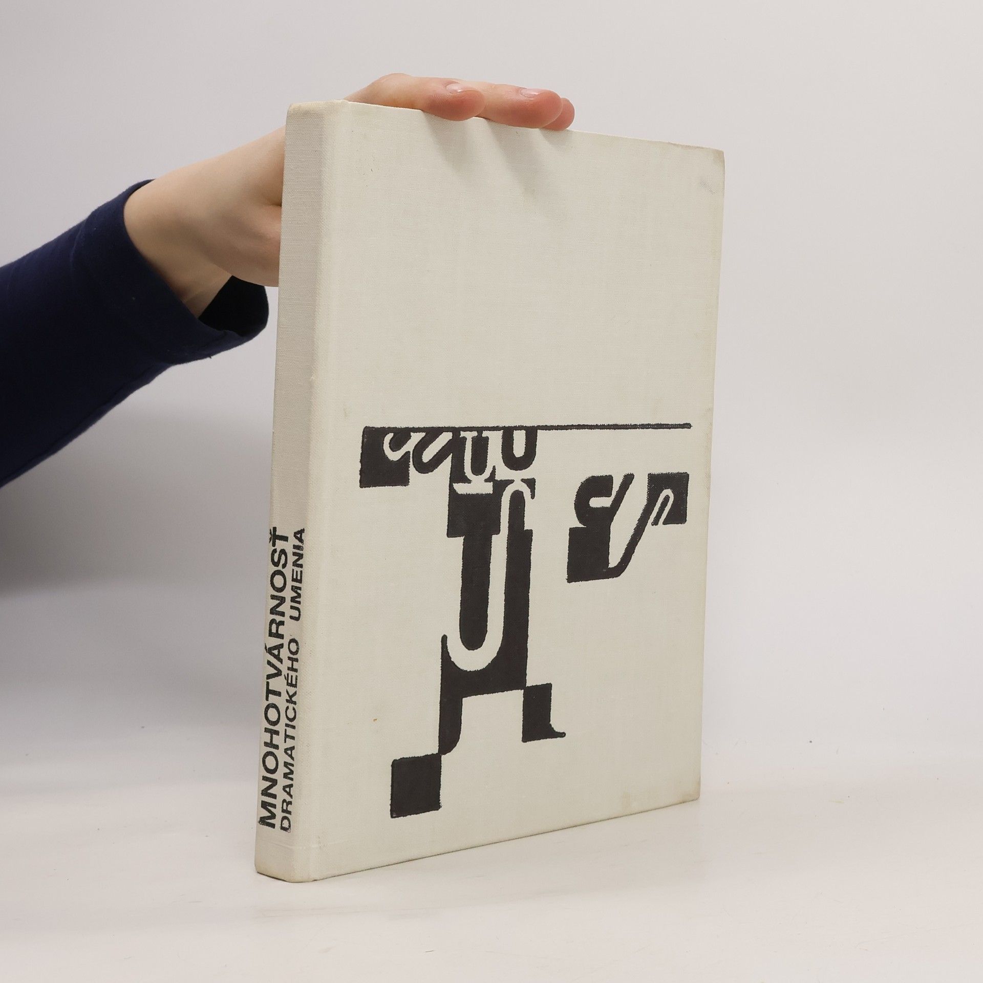 Marián Mikola Mnohotvárnosť dramatického umenia