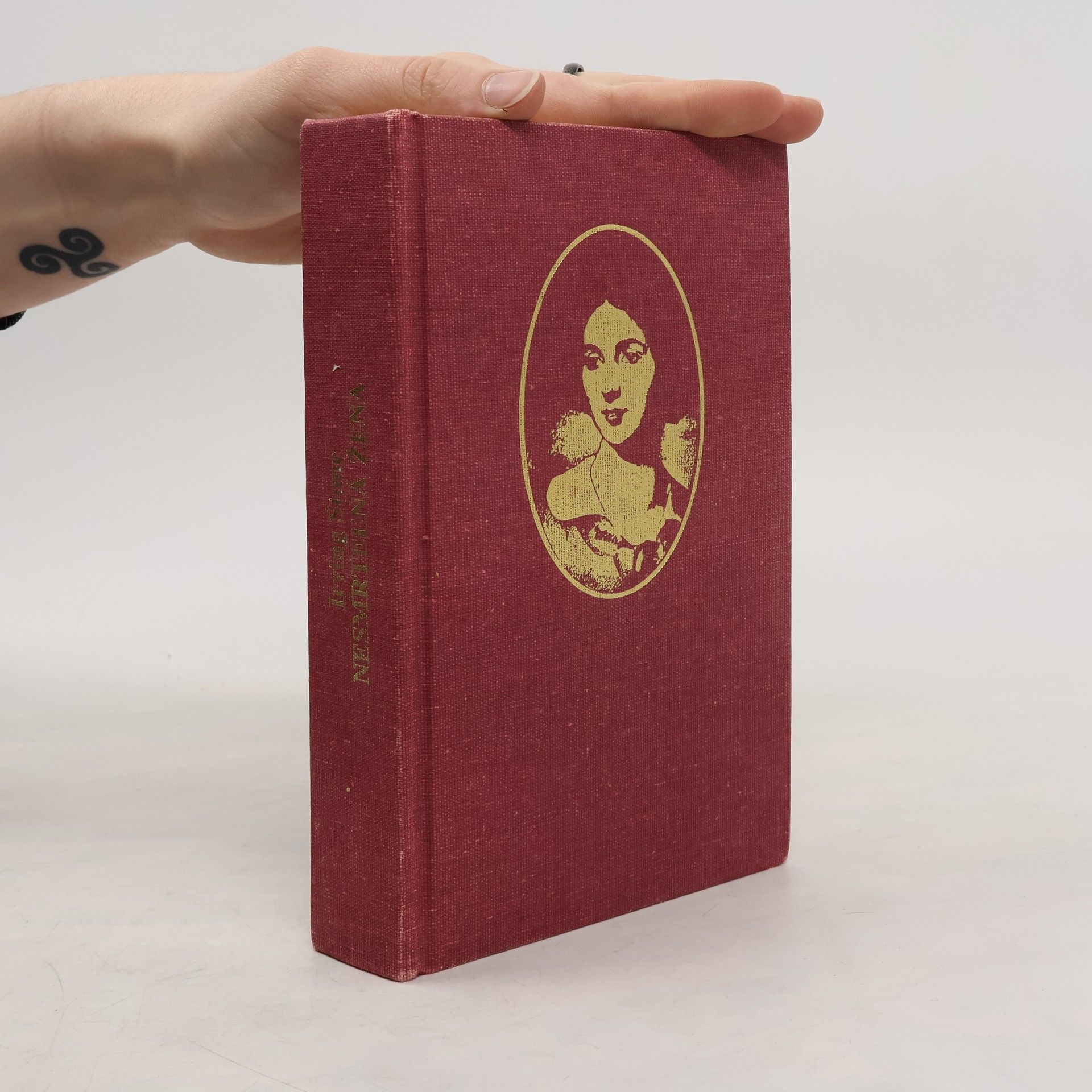 Irving Stone Nesmrteĺná žena : Životopisný román o Jessie Fremontovej-Bentonovej