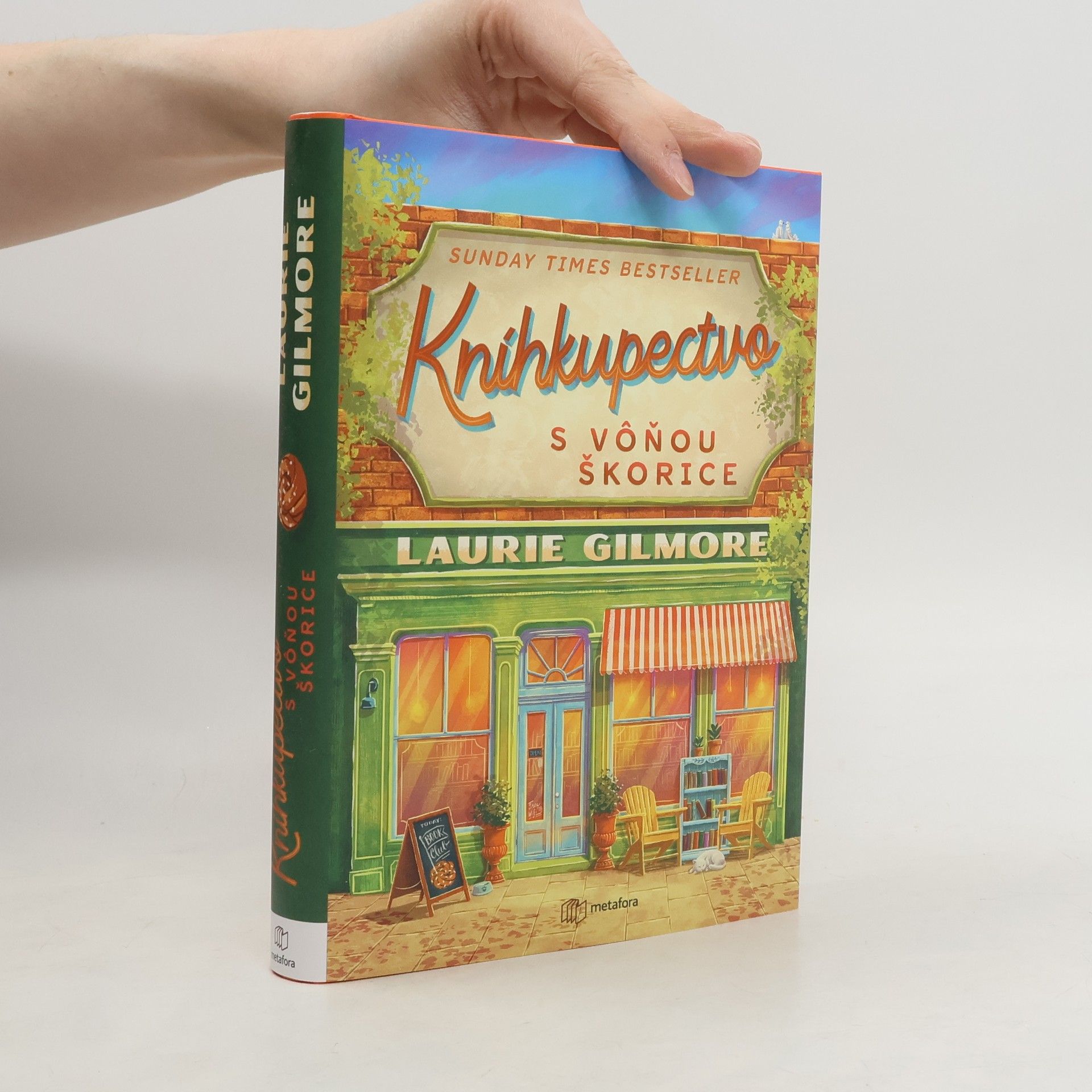 Laurie Gilmore Kníhkupectvo s vôňou škorice