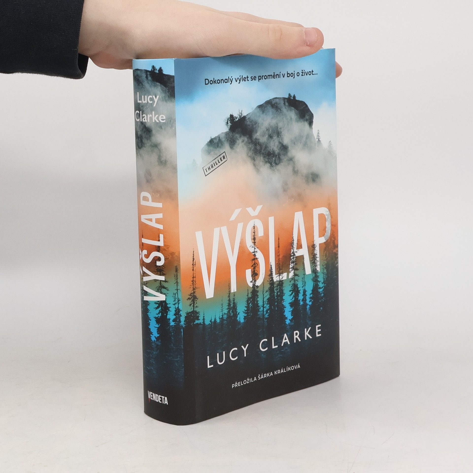 Lucy Clarke Výšlap