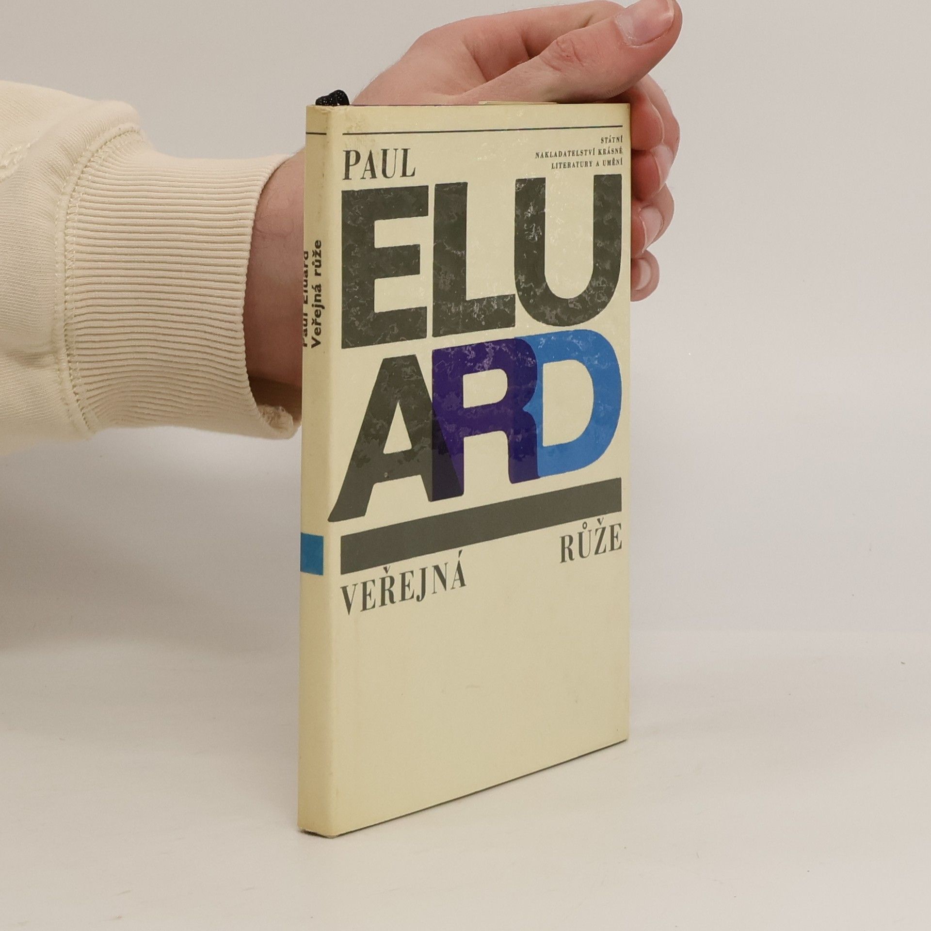 Vítězslav Nezval Veřejná růže