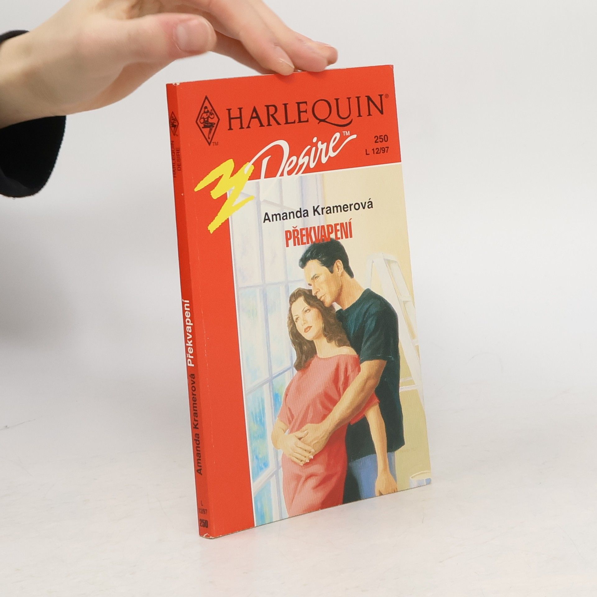 Amanda Kramer Překvapení