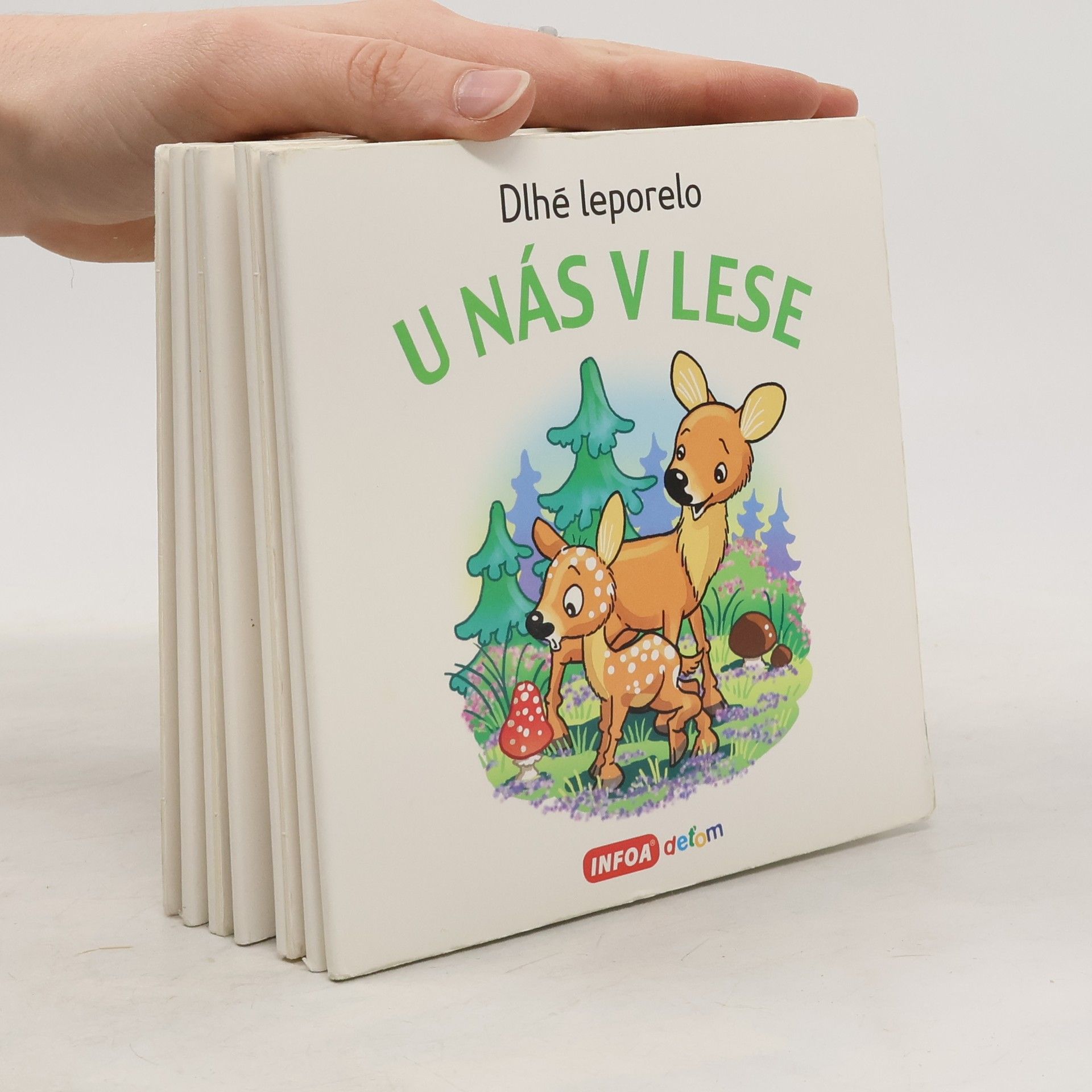 Various authors U nás v lese - Dlhé leporelo