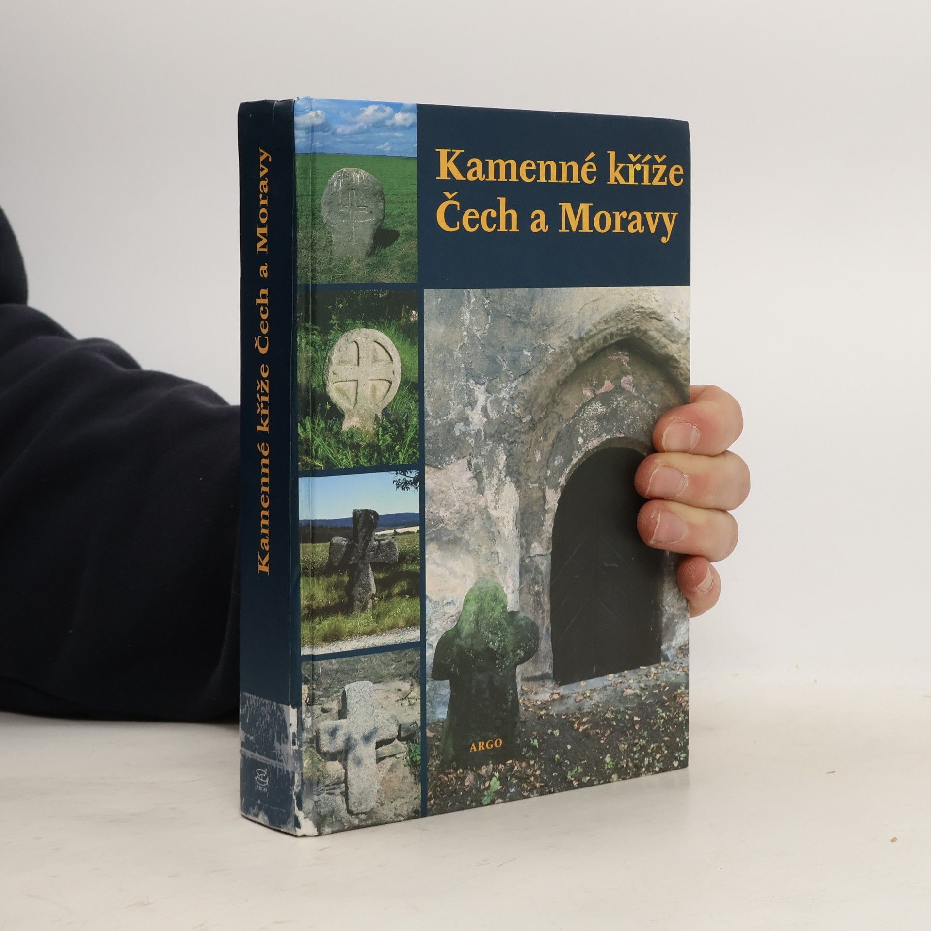 Kamenné kříže Čech a Moravy