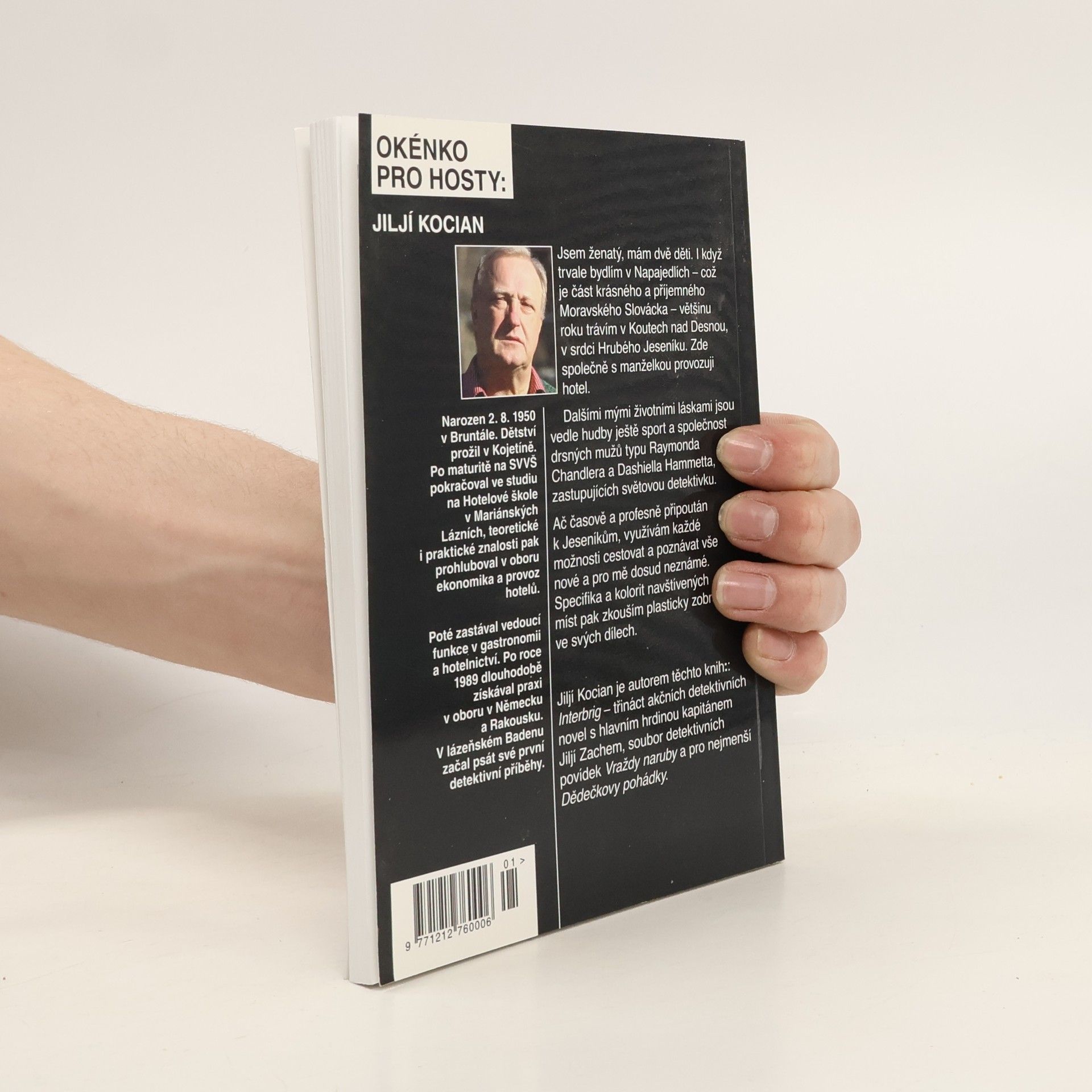Autorenkollektiv Někdy je lepší uvěřit: a další kriminální příběhy