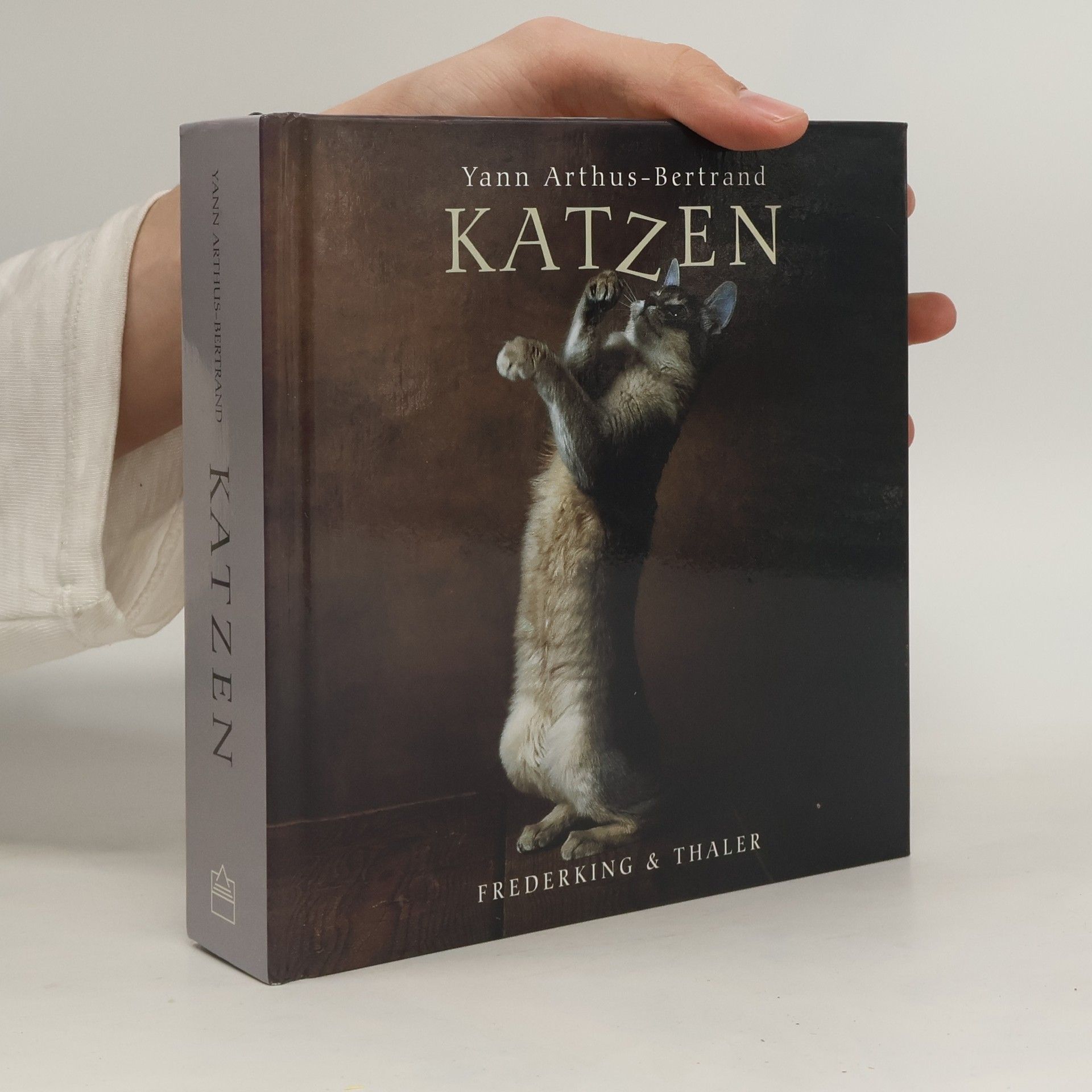 Yann Arthus-Bertrand Katzen